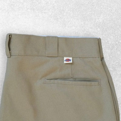 Dickies Beige Chino Trousers – Skater Style – W38 L29 – Straight Fit
