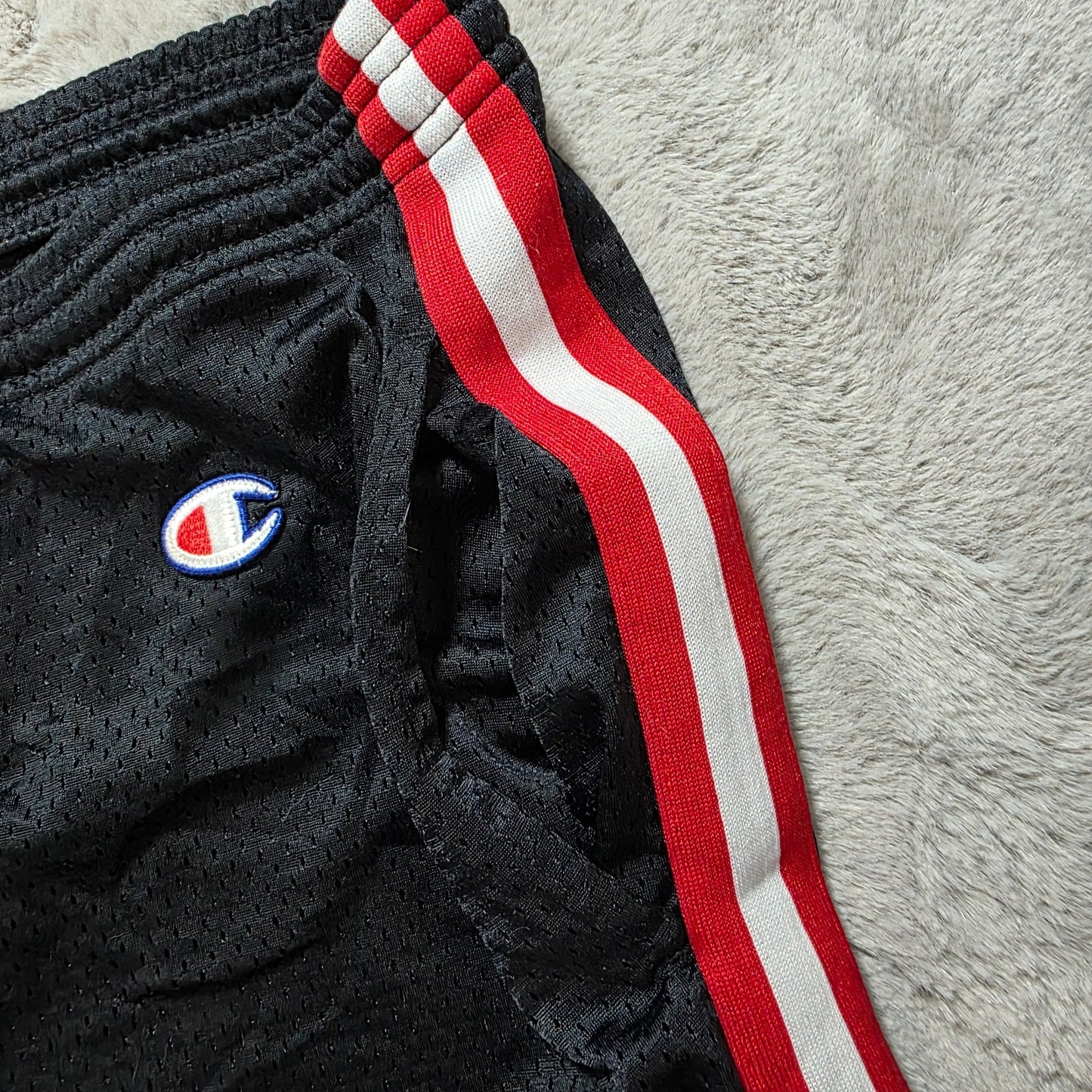 Champion Black Mesh Shorts Red Trim Men’s W40 Vintage Retro Basketball Style