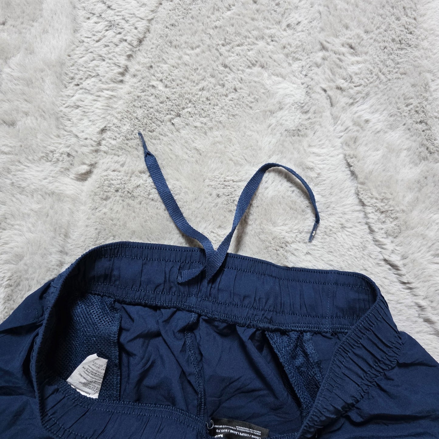 Under Armour Navy Training Shorts Size M W28 8" Inseam Mesh Lined Gym Logo