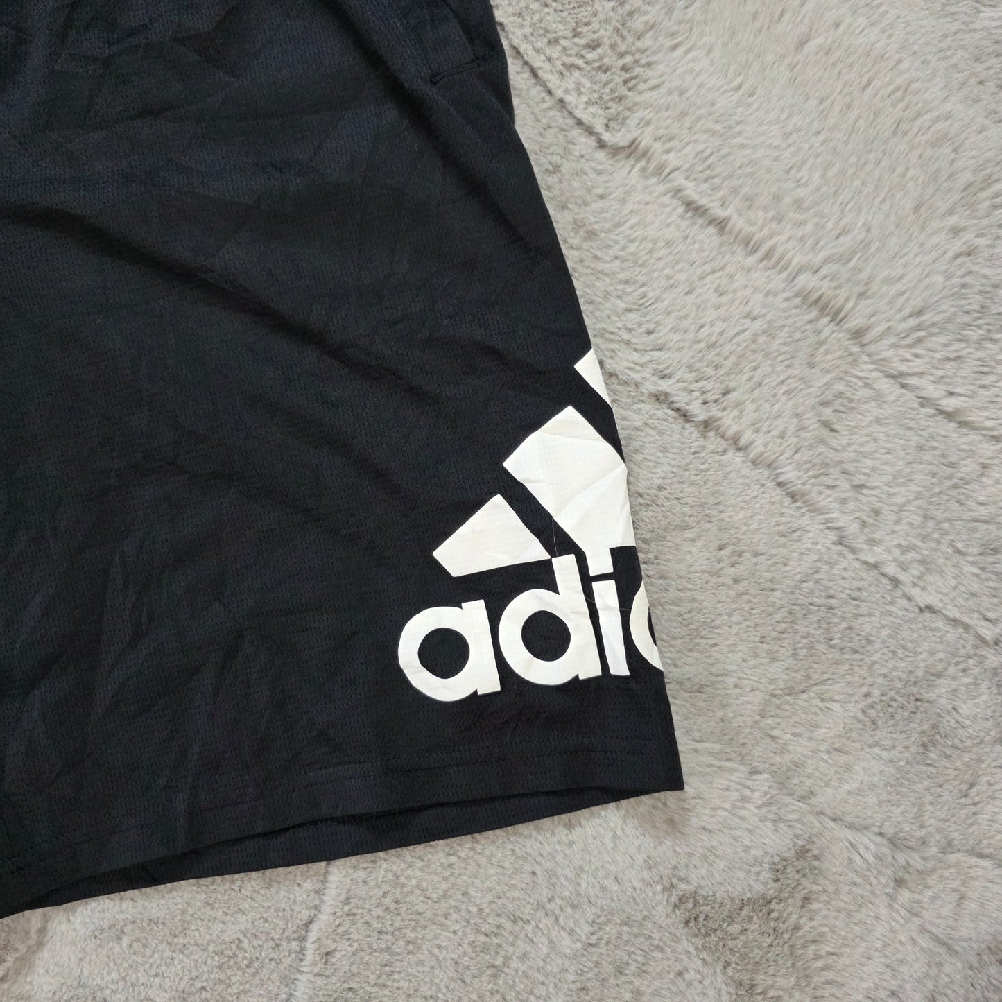 Adidas Basketball Shorts Black White Logo W24 Elastic Waist Youth Large (14/16)