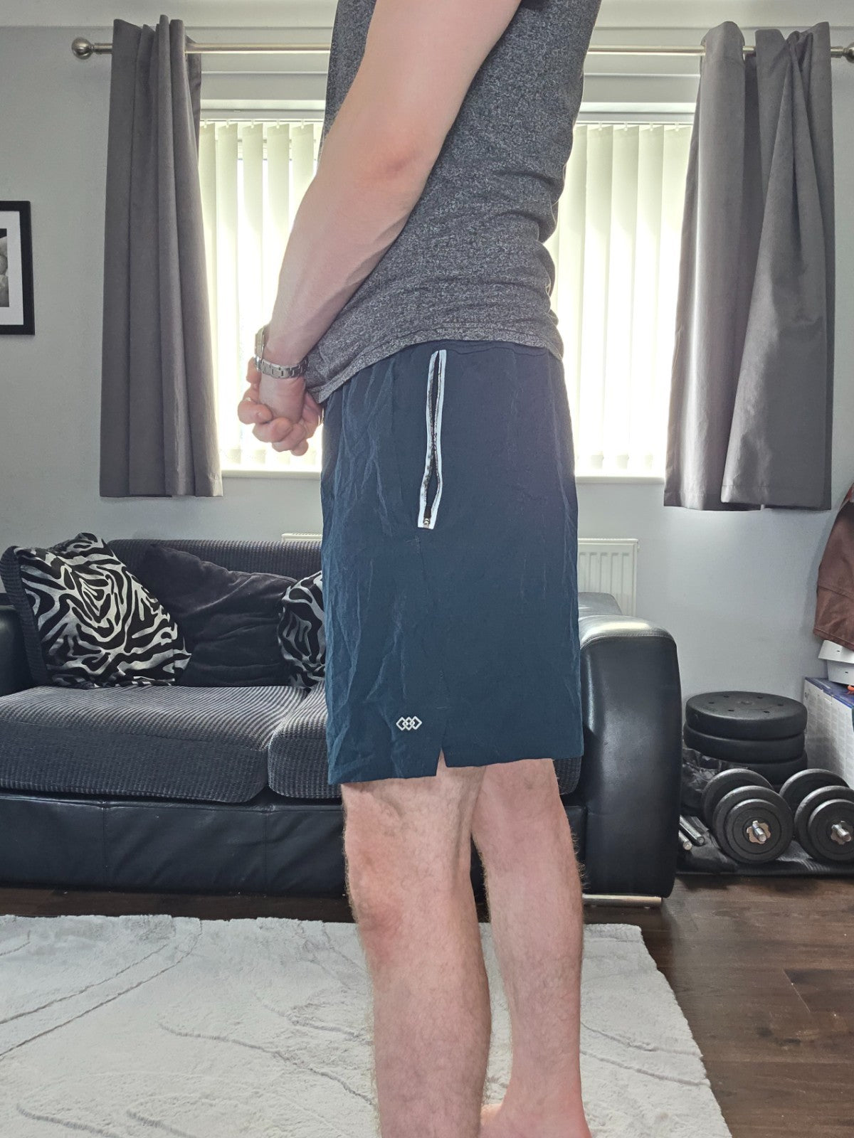 LEG3ND Navy Sports Shorts Size L Zip Pockets Lightweight Drawstring Gym W30