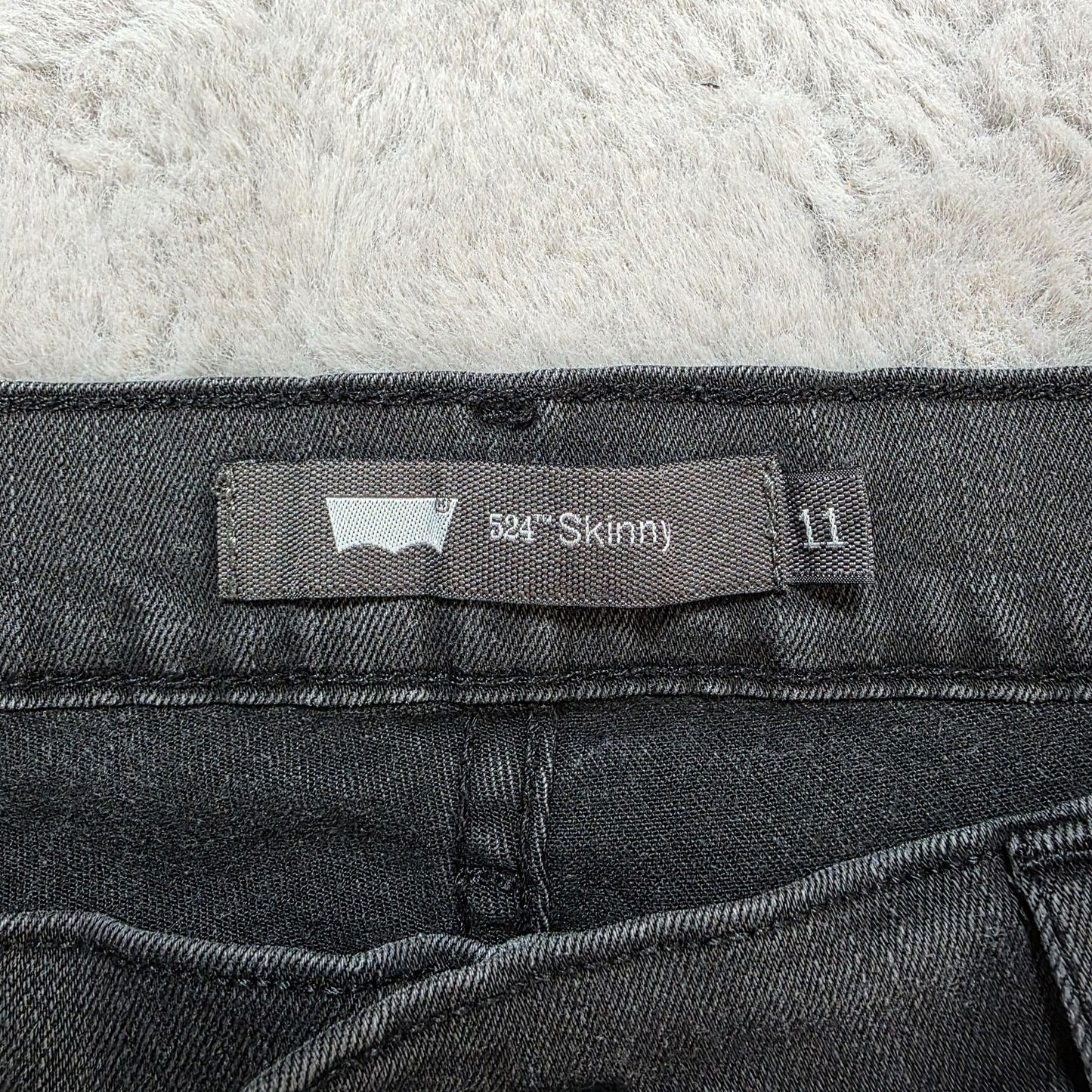 Levi's 524 Women's Skinny Jeans W33 L26 Grey Distressed Stretch Turned Up Hem