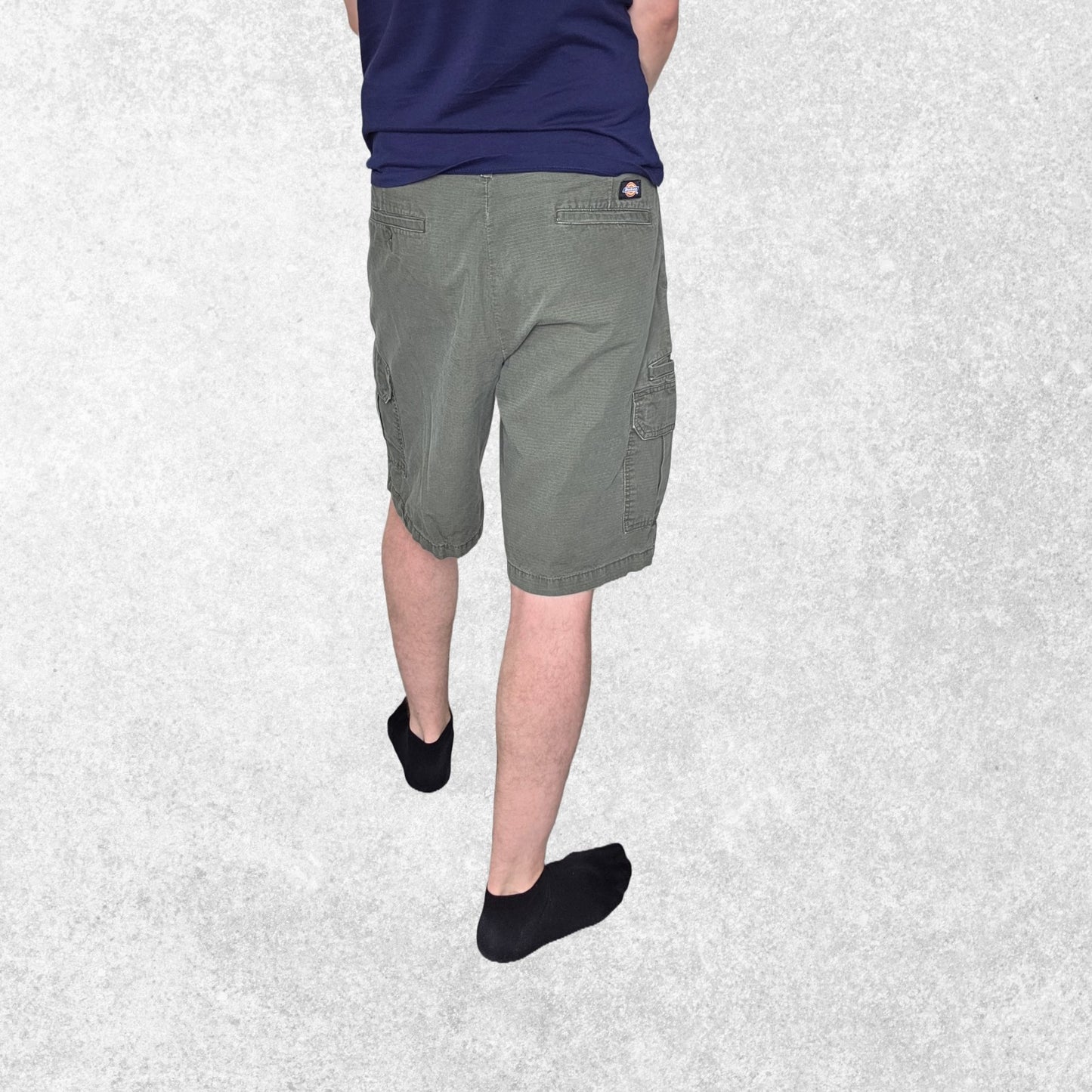 Dickies Relaxed Fit Cargo Shorts Olive Green W38 Cotton Ripstop Utility Pockets
