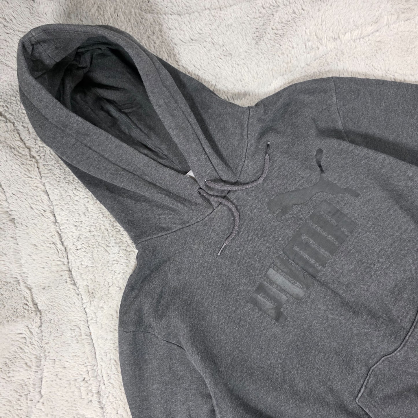 Puma Grey Hoodie Men’s Size XL Pullover Sweatshirt Kangaroo Pocket Logo Jumper