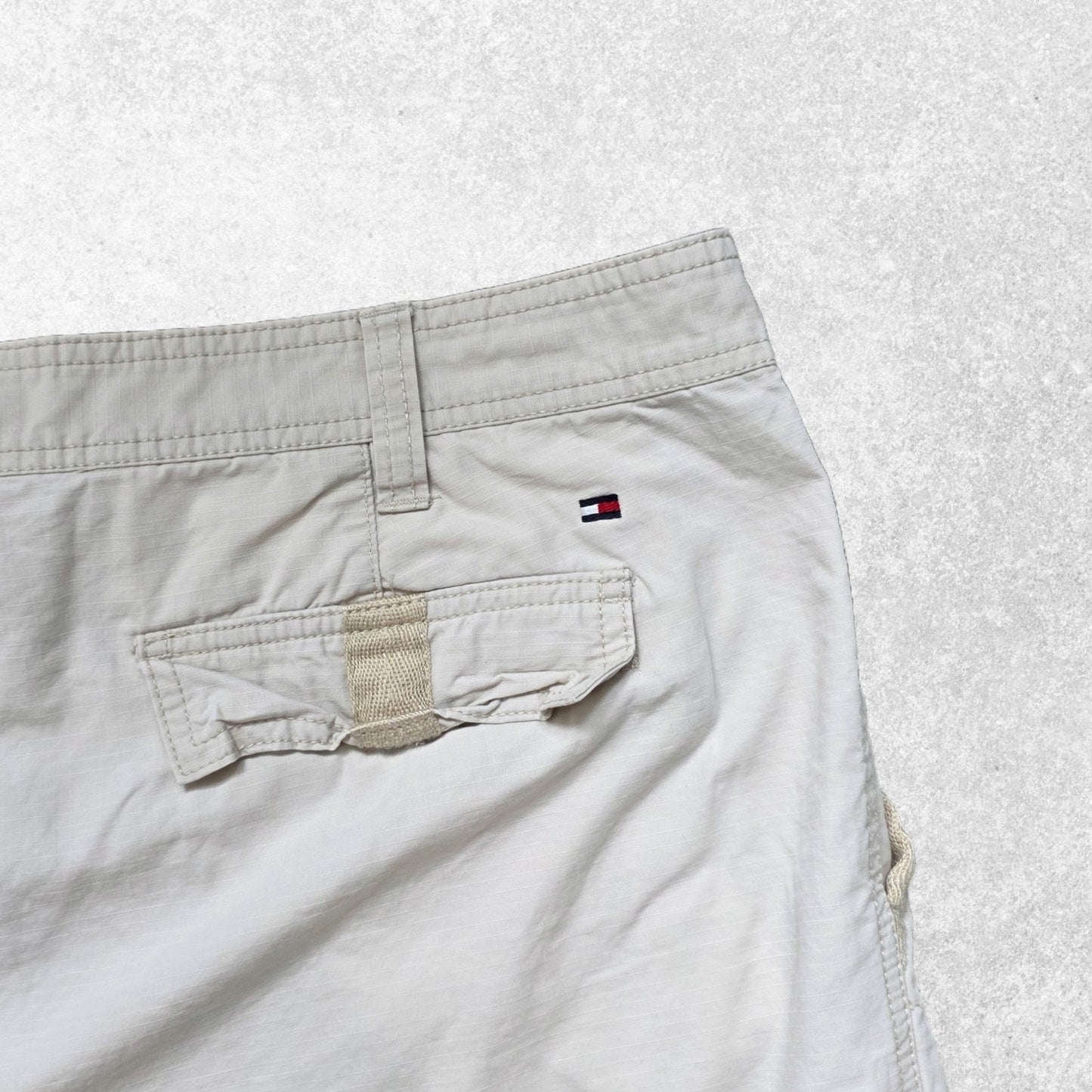 Tommy Hilfiger Cargo Shorts W40 Beige Carpenter Style Ripstop Cotton Summer