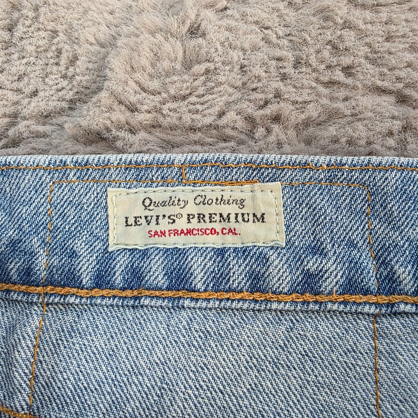 Levi’s Hi-Ball Women’s Distressed Light Wash Jeans W28 Slim Cropped Ankle Denim