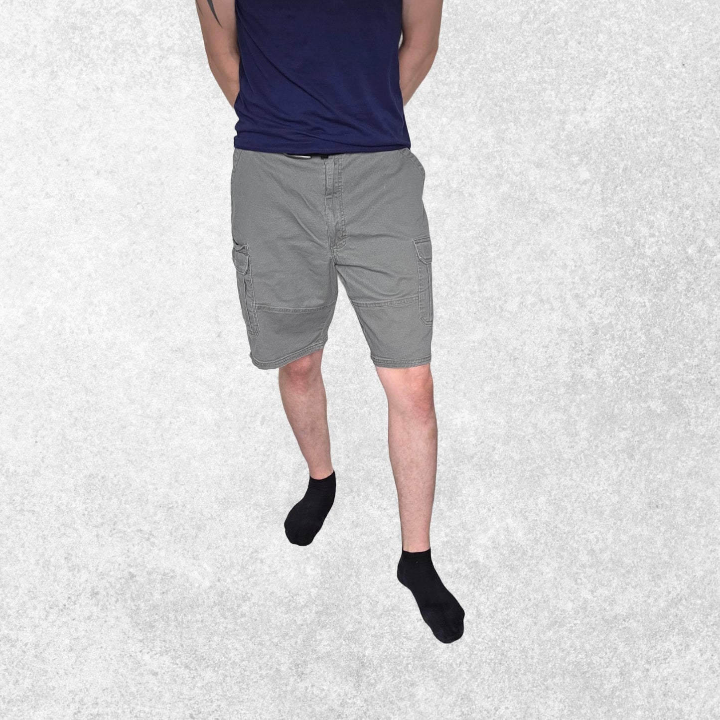 Wrangler Relaxed Fit Cargo Shorts Grey W40 100% Cotton Blend Utility Pockets