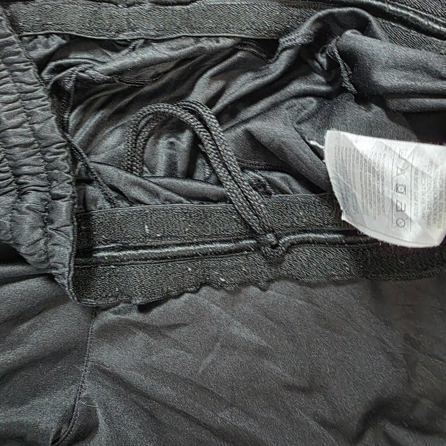 Adidas Sports Shorts Black Zip Pockets Faded Logo W28" Inseam 9" Vintage Style