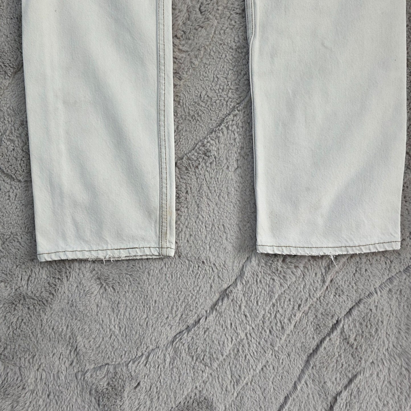 Levi’s 501 Jeans White Made in USA Vintage W34 L32 Distressed Stained Denim