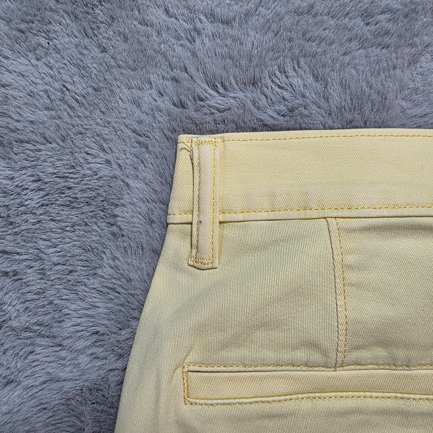 Levi's XX Chino Standard Taper Yellow Chinos W30 L30 (Tagged W29 L32)