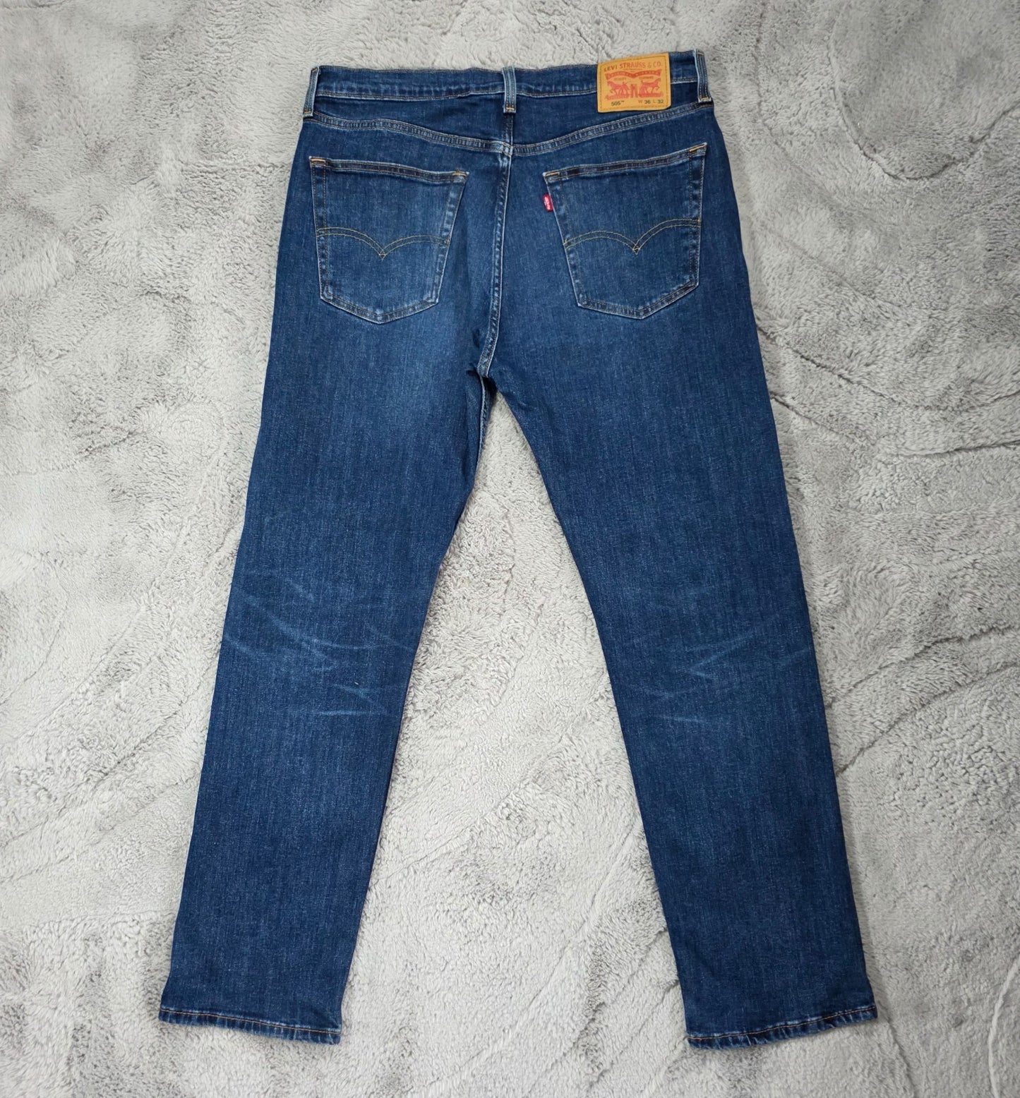 Levi’s 505 men’s straight blue jeans W36 L32 classic mid-rise regular fit