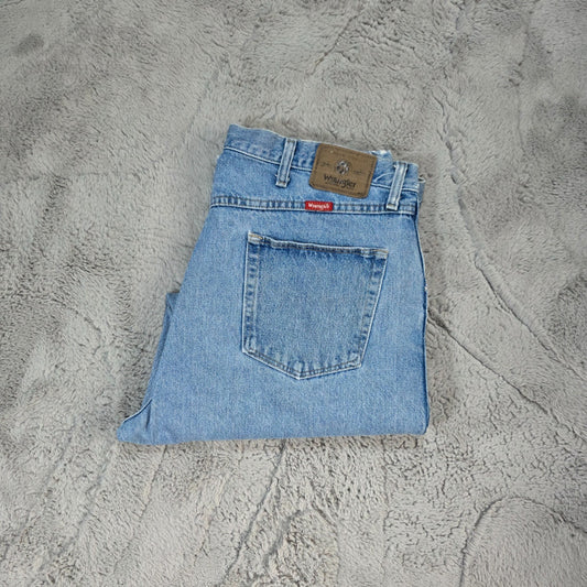 Wrangler Regular Fit Straight Leg Blue Jeans W40 L30 – Made in Mexico US Fabric