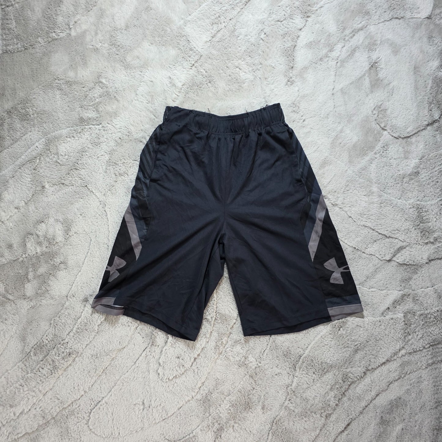Under Armour HeatGear Black Shorts Youth S W25 Loose Fit Longline Sports