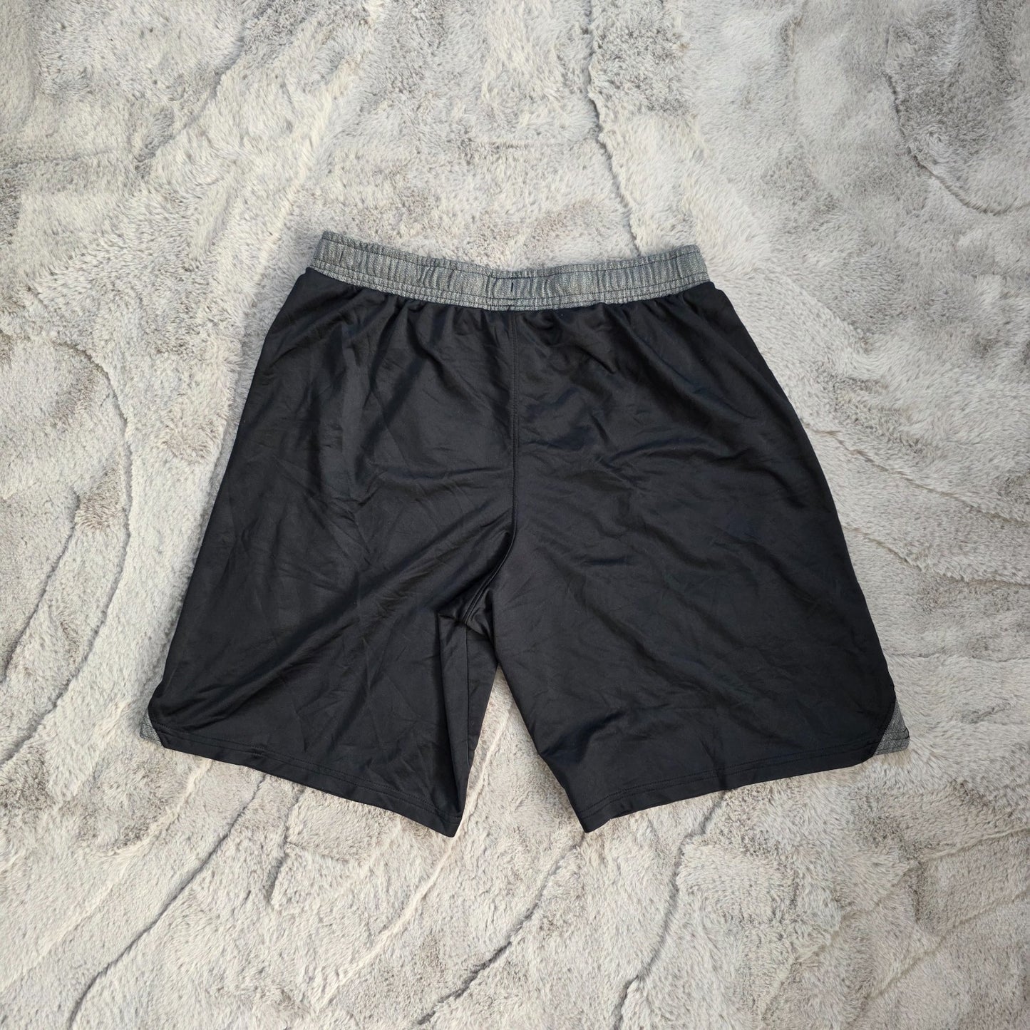 Under Armour Black GW Sports Shorts Size M W28 Made in Jordan Gym Training