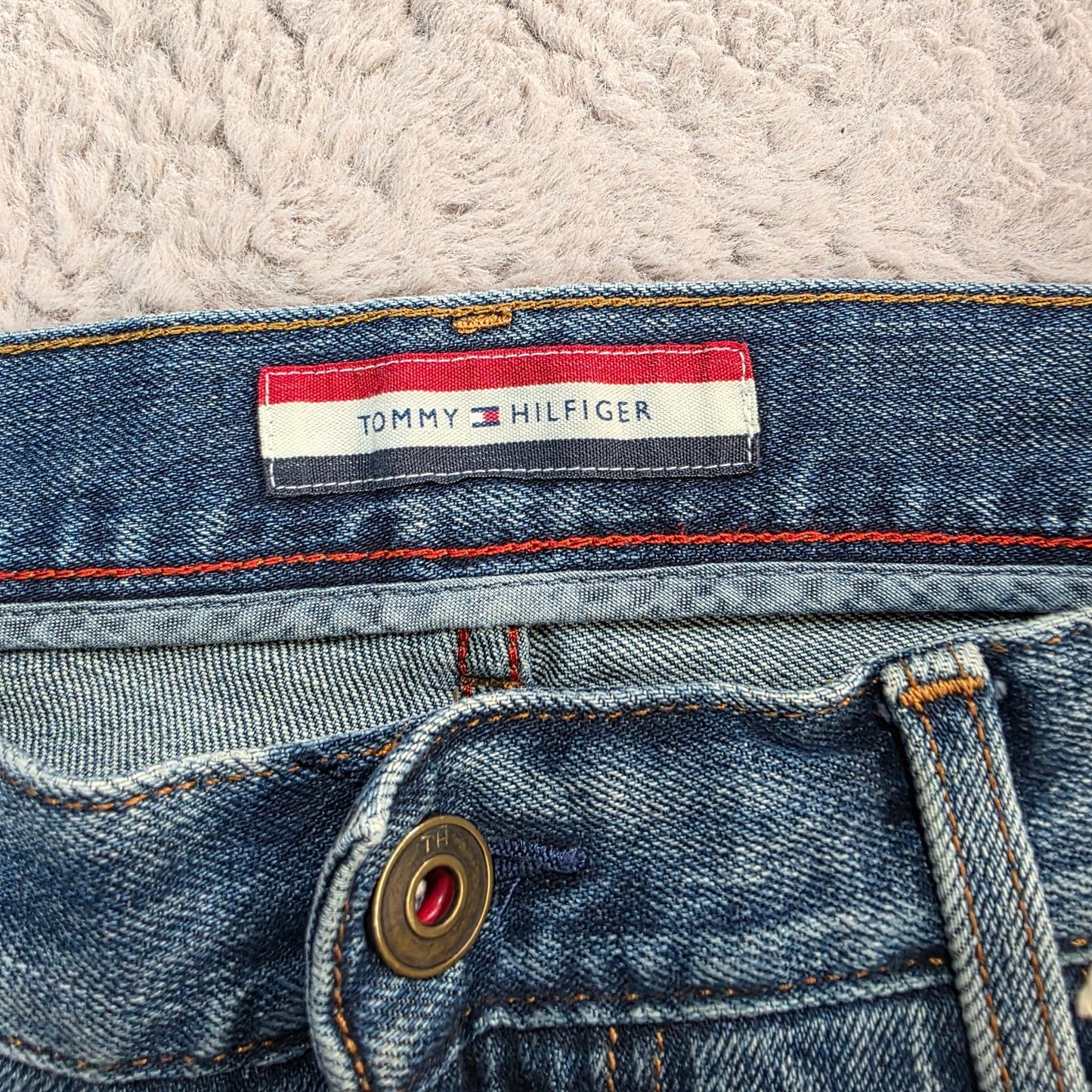 Tommy Hilfiger Men’s Slim Fit Blue Denim Jeans W33 L34 (Actual 33x30)
