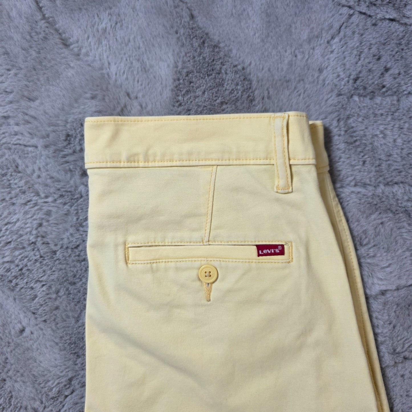 Levi's XX Chino Standard Taper Yellow Chinos W30 L30 (Tagged W29 L32)
