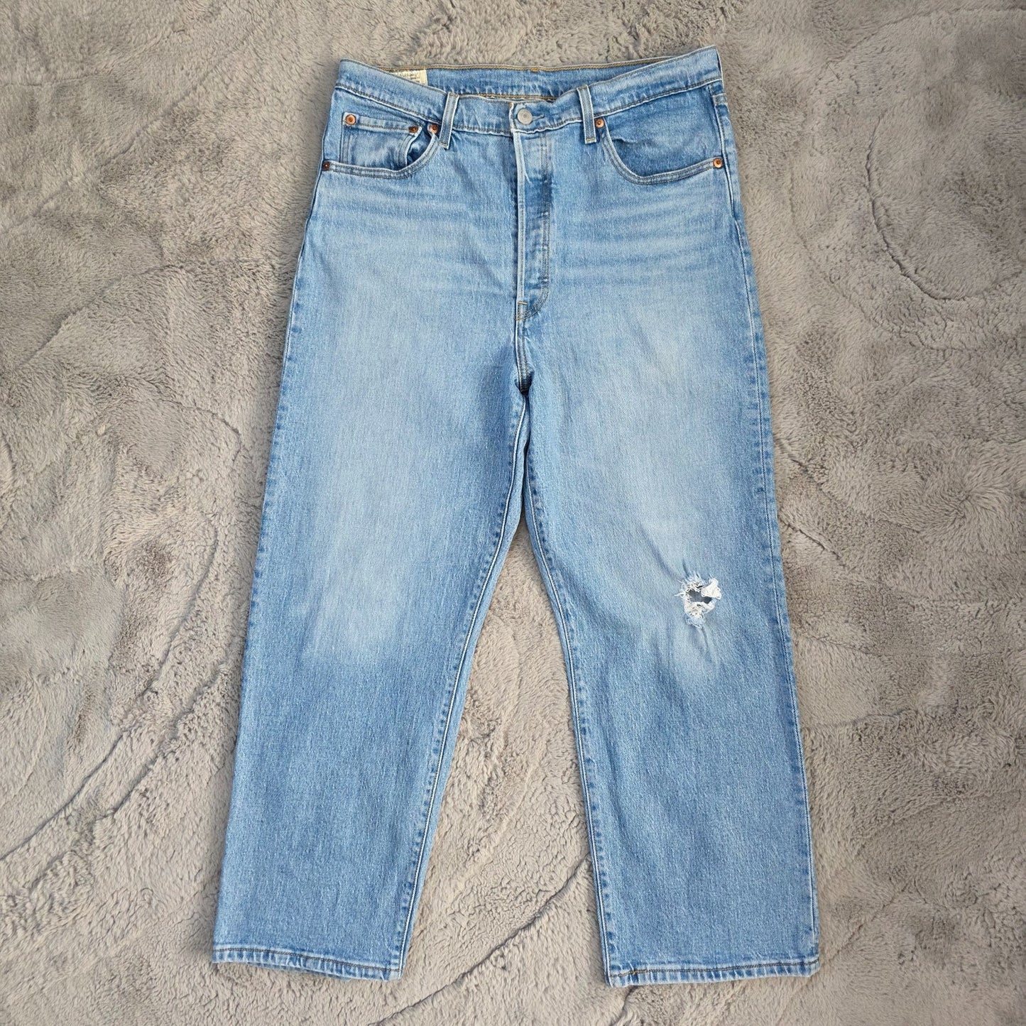 Levi’s Premium Big E Women’s Jeans Light Blue W32 L27 High Rise Distressed Knee