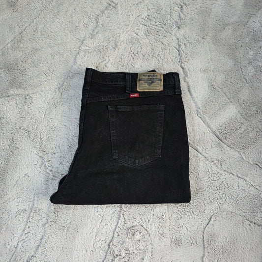 Wrangler Men’s 1097FXVCB Relaxed Fit Jeans Black W40 L30 Made in Mexico