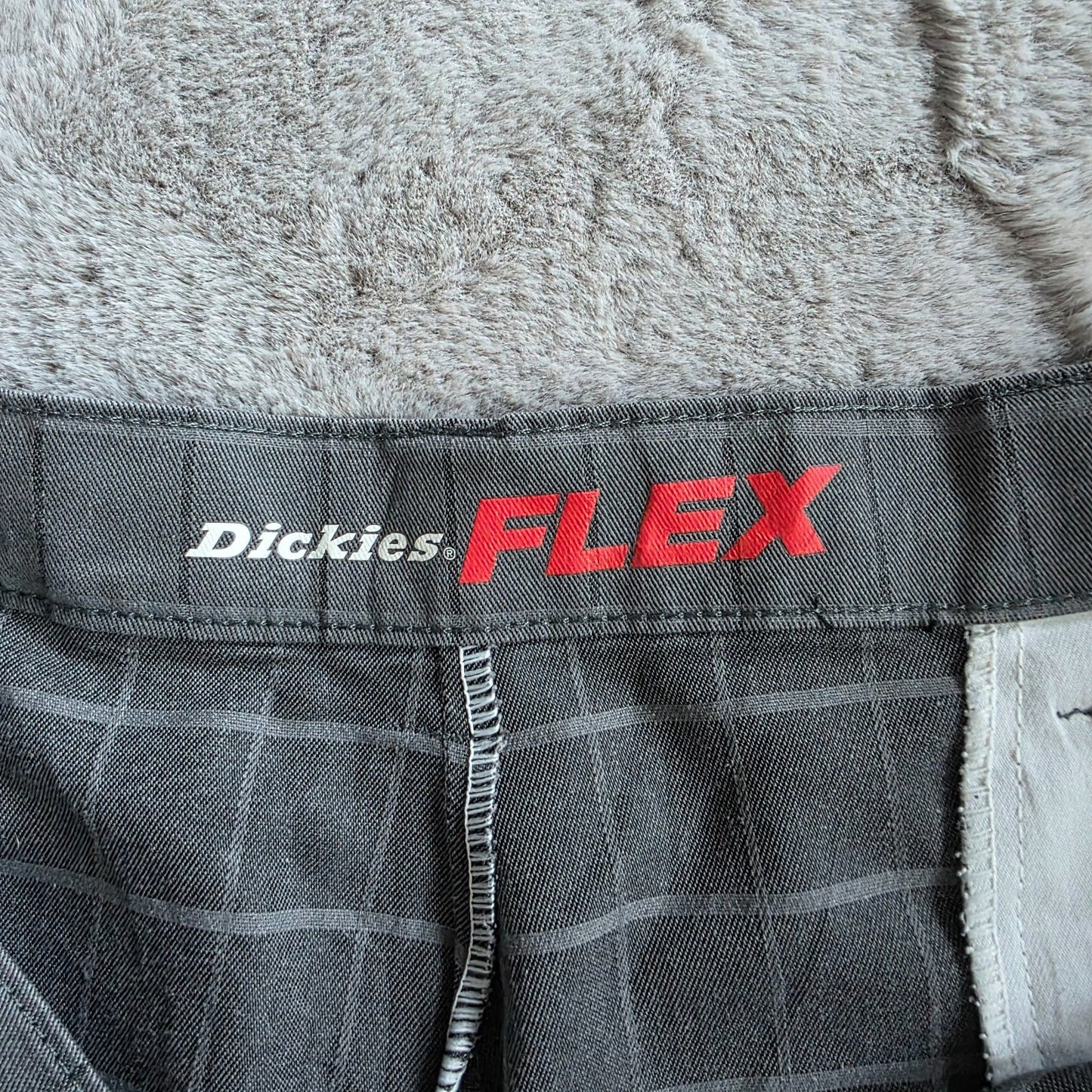 Dickies FLEX WR995SL Grey Grid Check Work Shorts W40 Utility Smart Style