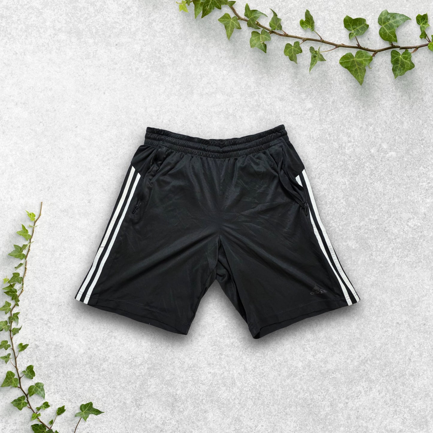 Adidas Sports Shorts Black Zip Pockets Faded Logo W28" Inseam 9" Vintage Style