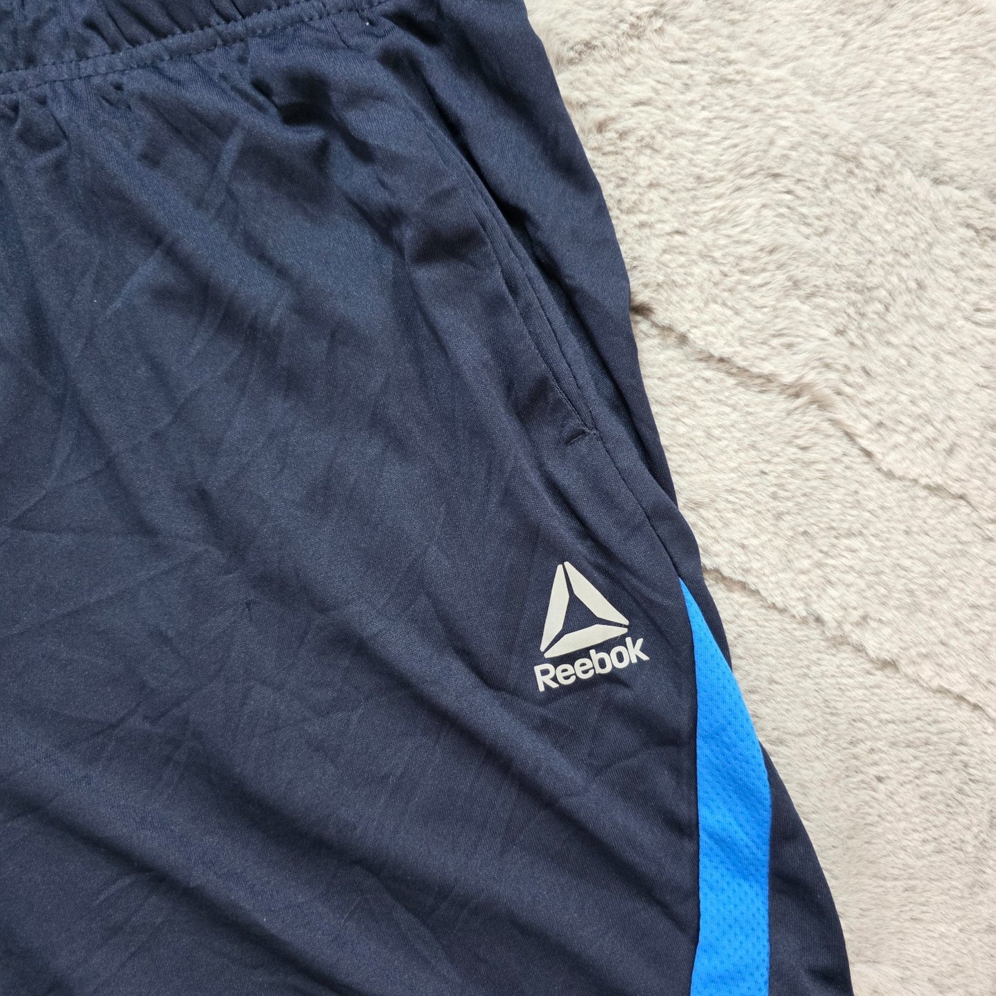 Reebok Sports Shorts Mens L Navy Blue Mesh Panel Training Gym Lightweight