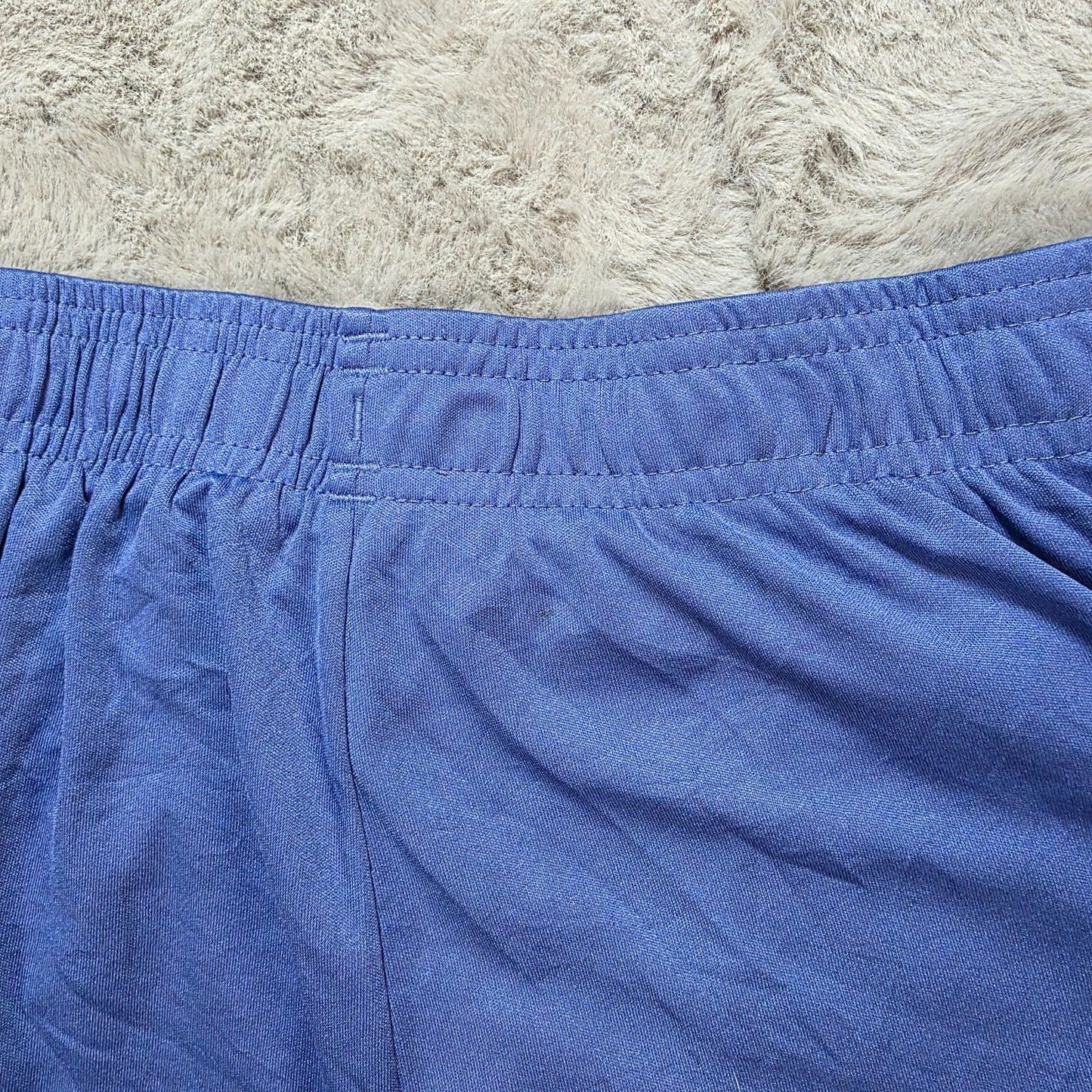Under Armour Light Blue Sports Shorts Men’s Size L Loose Fit Drawstring Gym