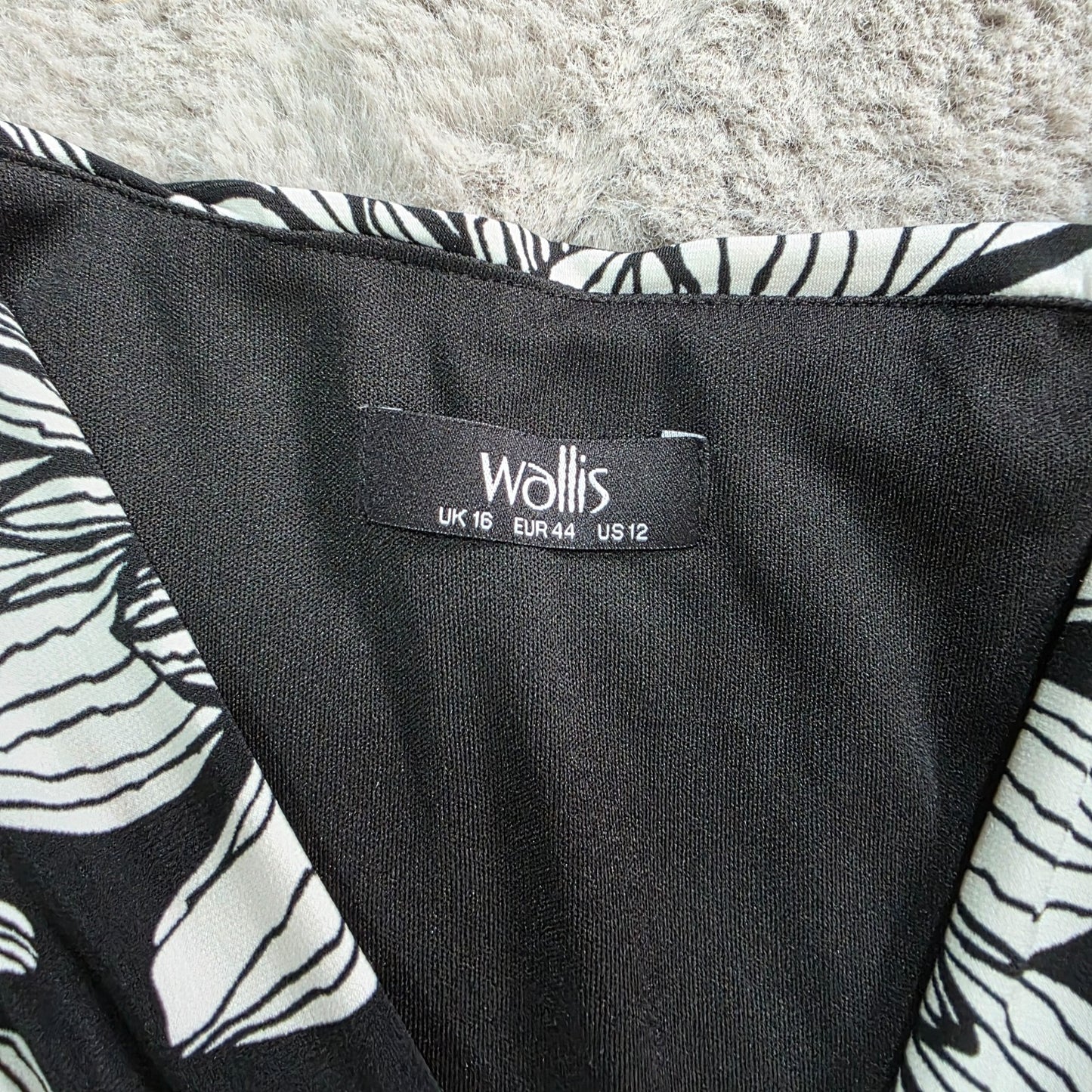 Wallis Maxi Dress Women’s Black White Floral Sleeveless Summer Size 16