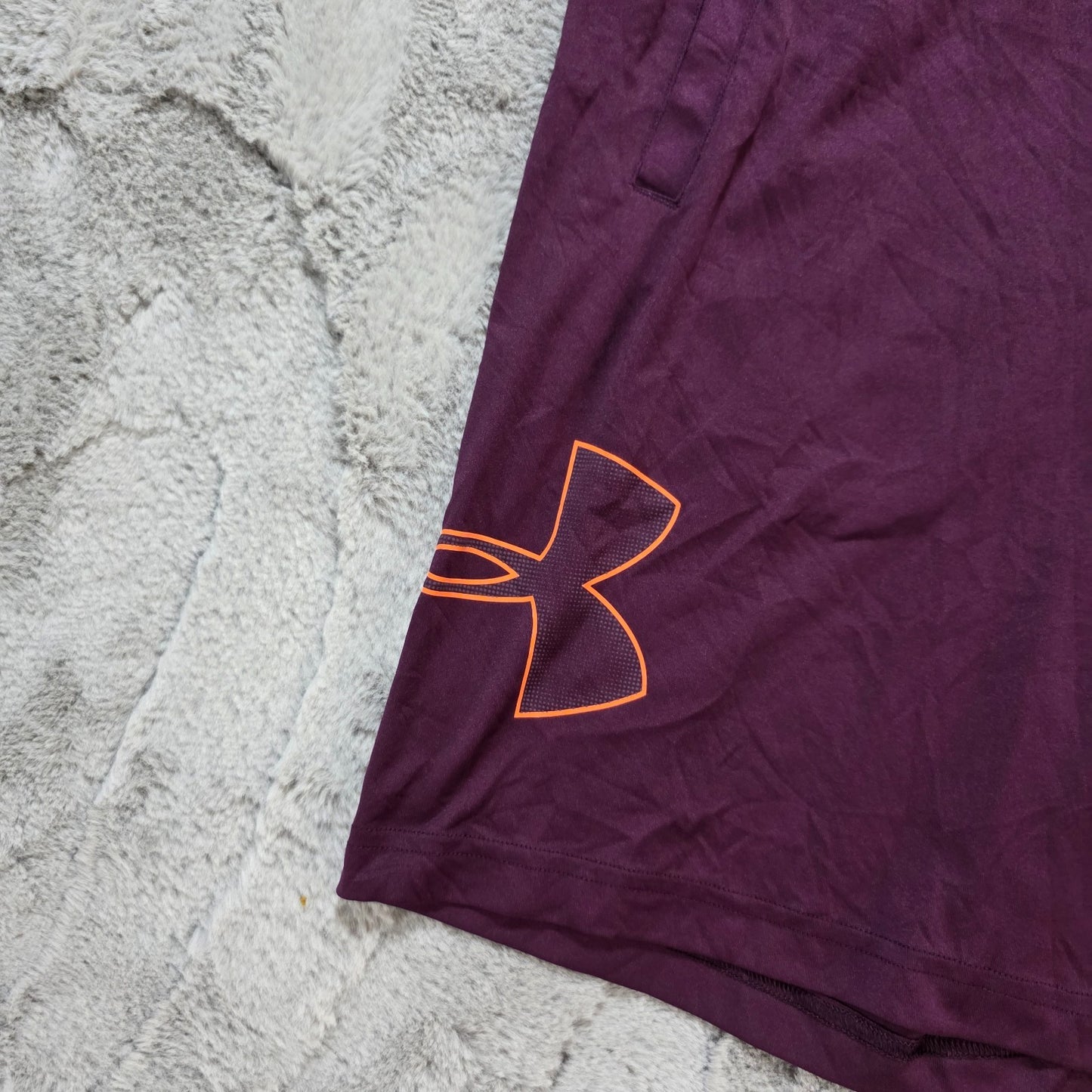 Under Armour Maroon Sports Shorts Size XS W25 Gym Running Training Loose Fit