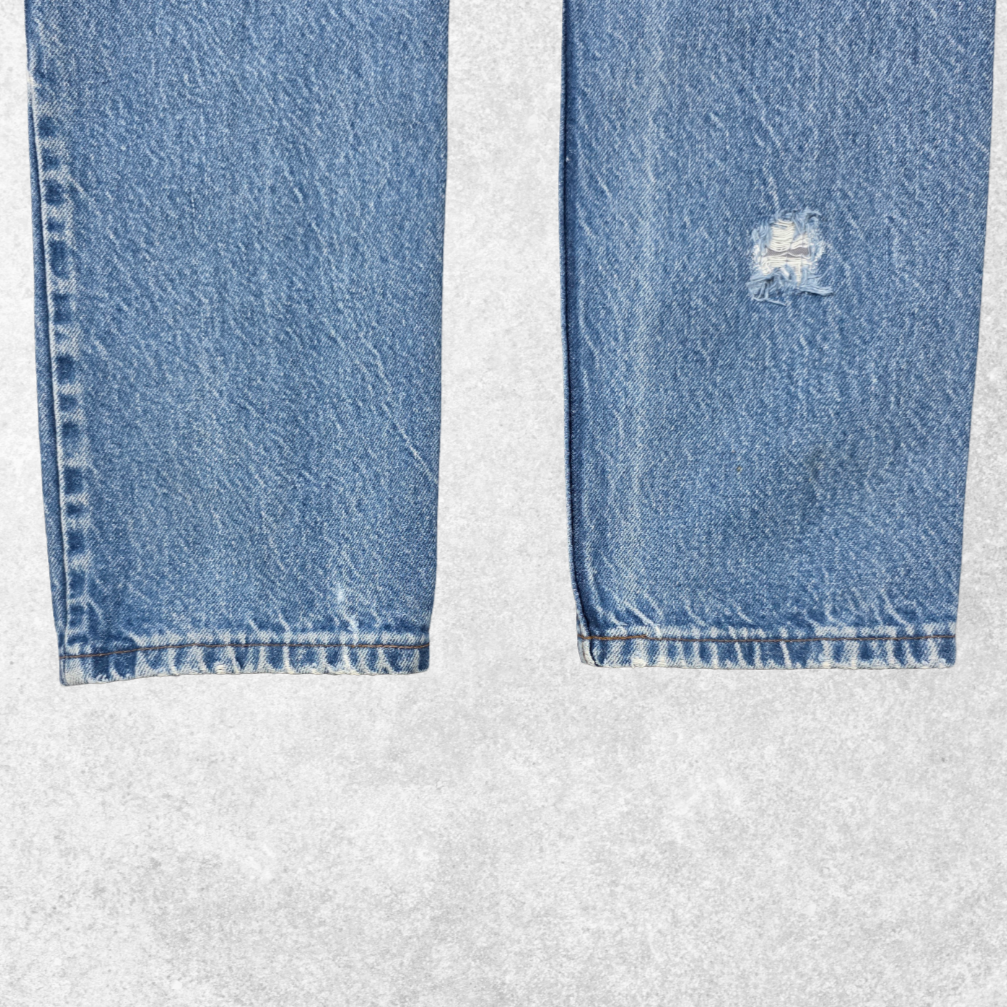 Vintage Levi’s Orange Tab Jeans W28 L34 (W29 L36 Tag) Blue Tapered Leg USA Style