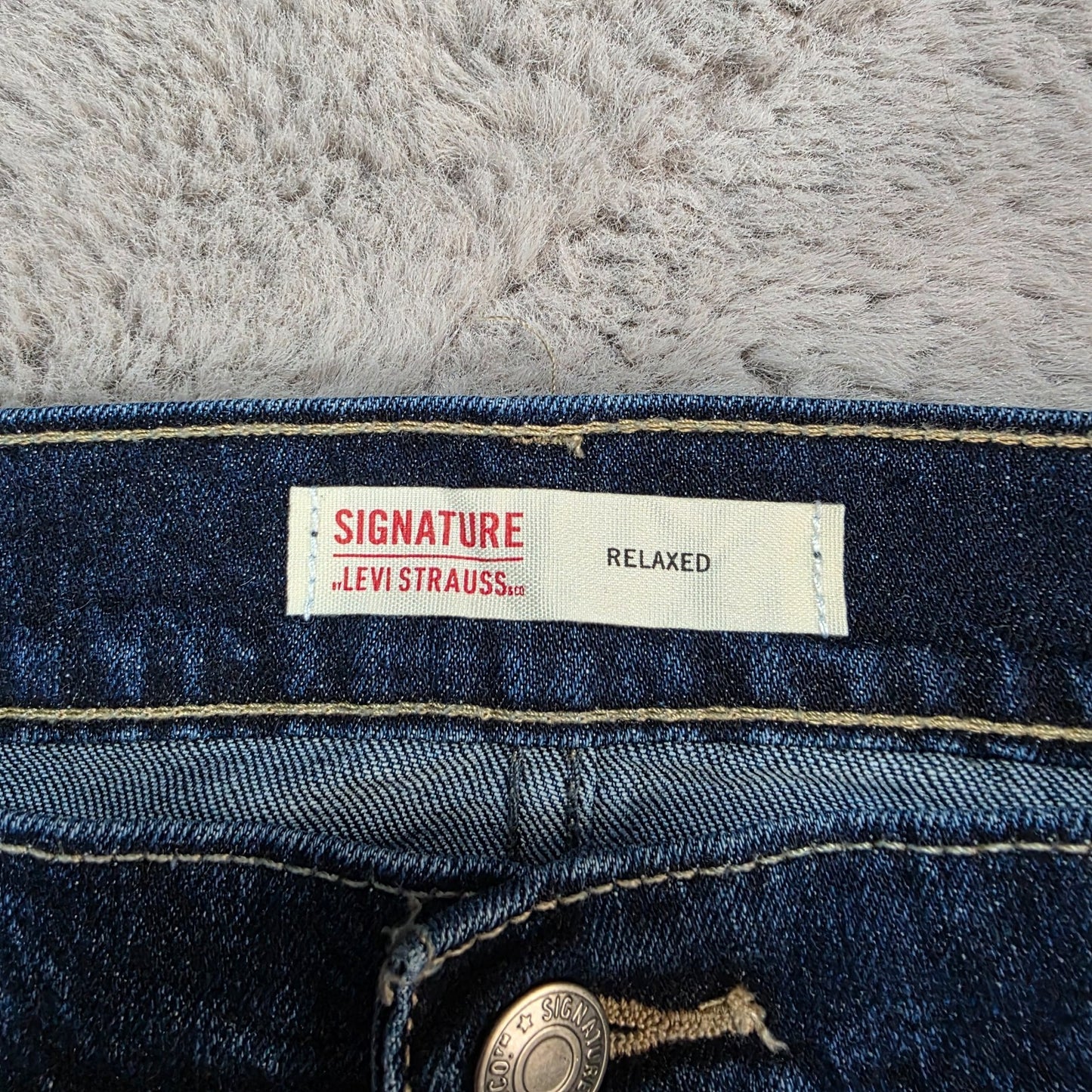 Levi’s Signature Relaxed Jeans Dark Blue W36 L29 Excellent Condition
