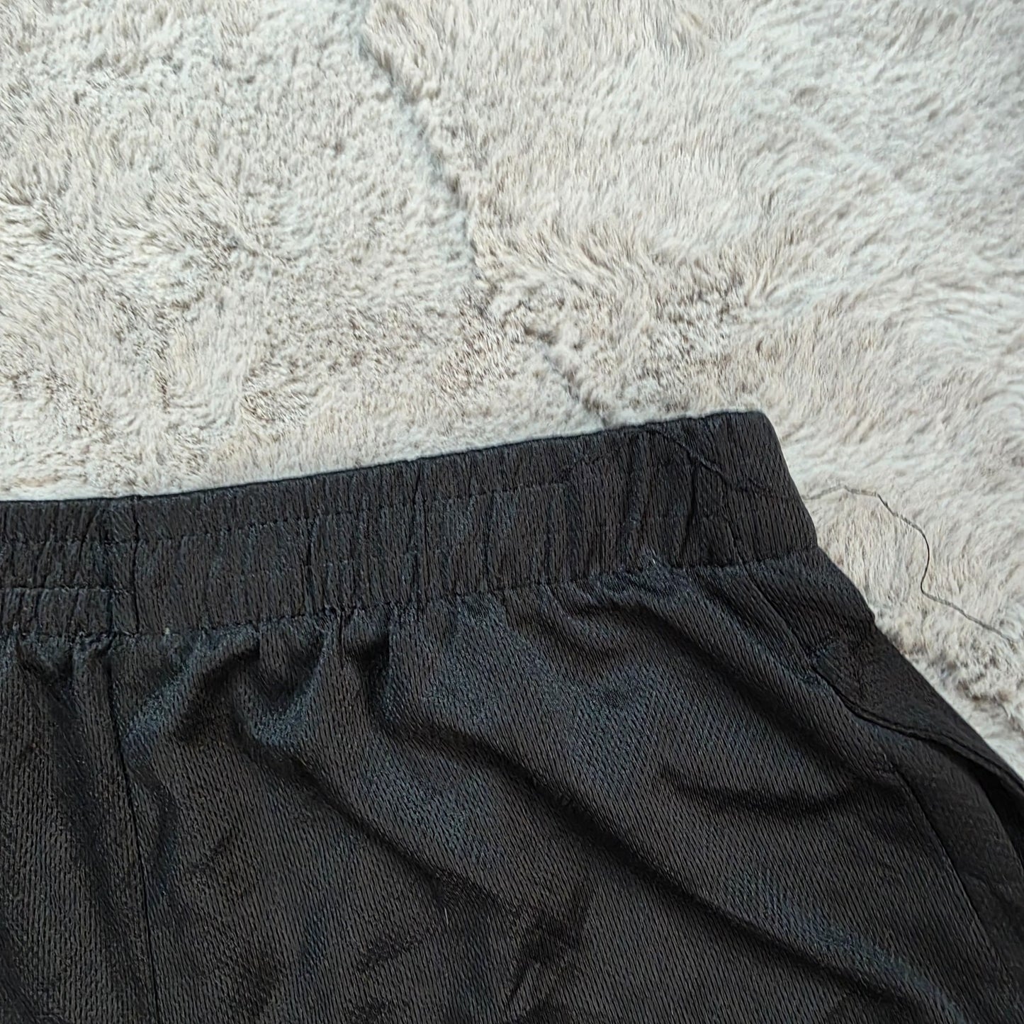 Champion Black Mesh Sports Shorts Youth XL 18/20 W26 Boys Age 14β16