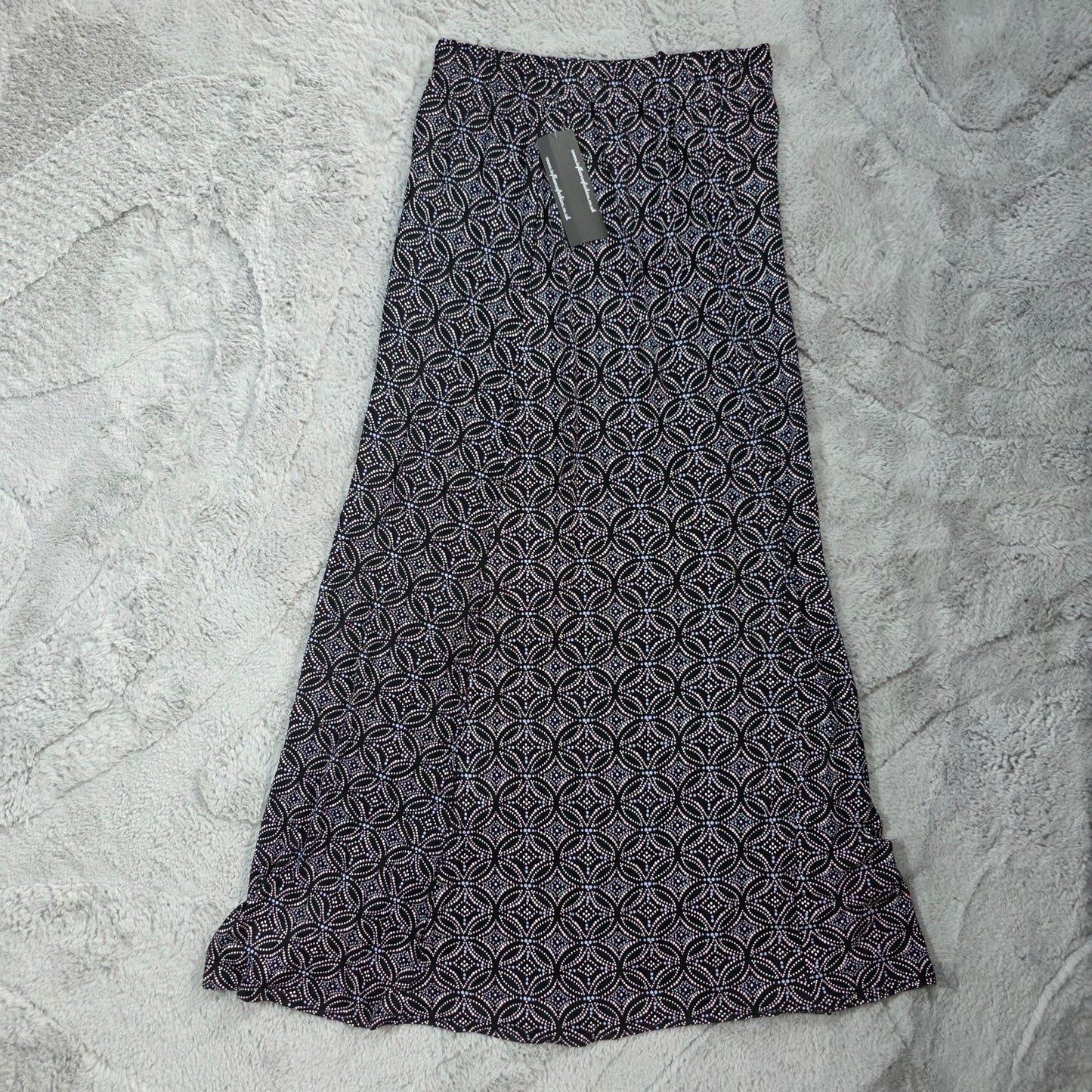 Influence Maxi Skirt Women’s Size B (UK 10–12) Black White Geometric Viscose NWT