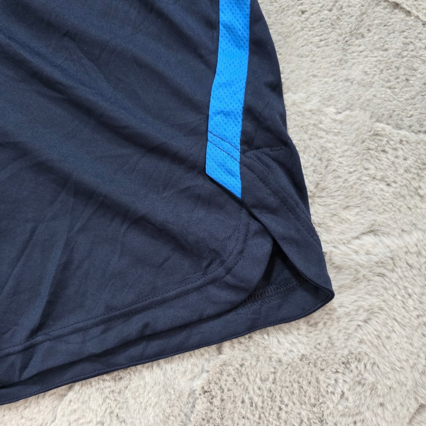 Reebok Sports Shorts Mens L Navy Blue Mesh Panel Training Gym Lightweight