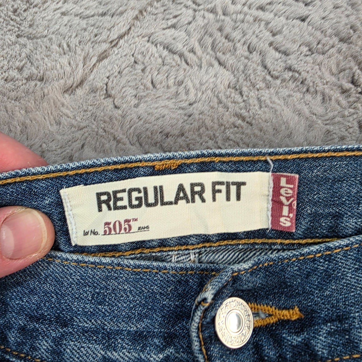 Levi’s 505 men’s straight leg jeans blue W40 L30 (actual inseam 26”) shortened