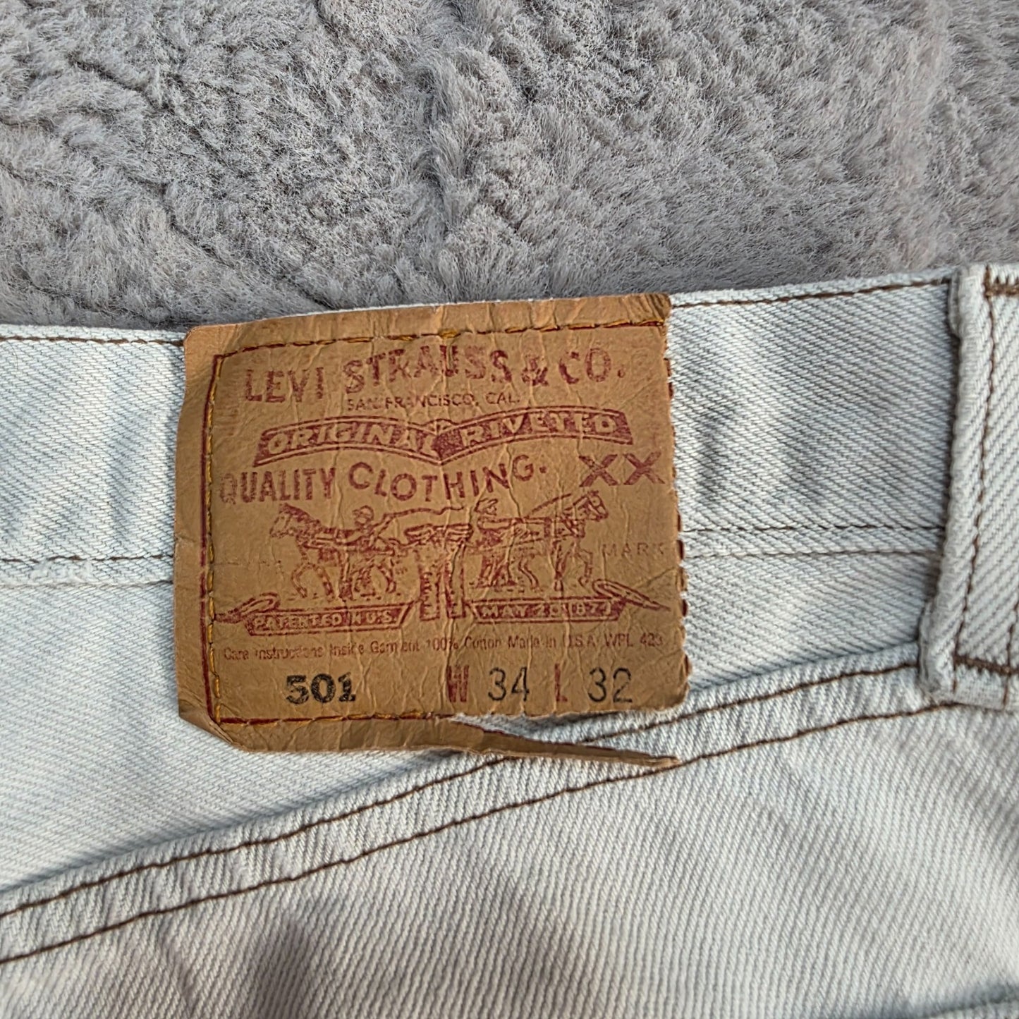 Levi’s 501 Jeans White Made in USA Vintage W34 L32 Distressed Stained Denim