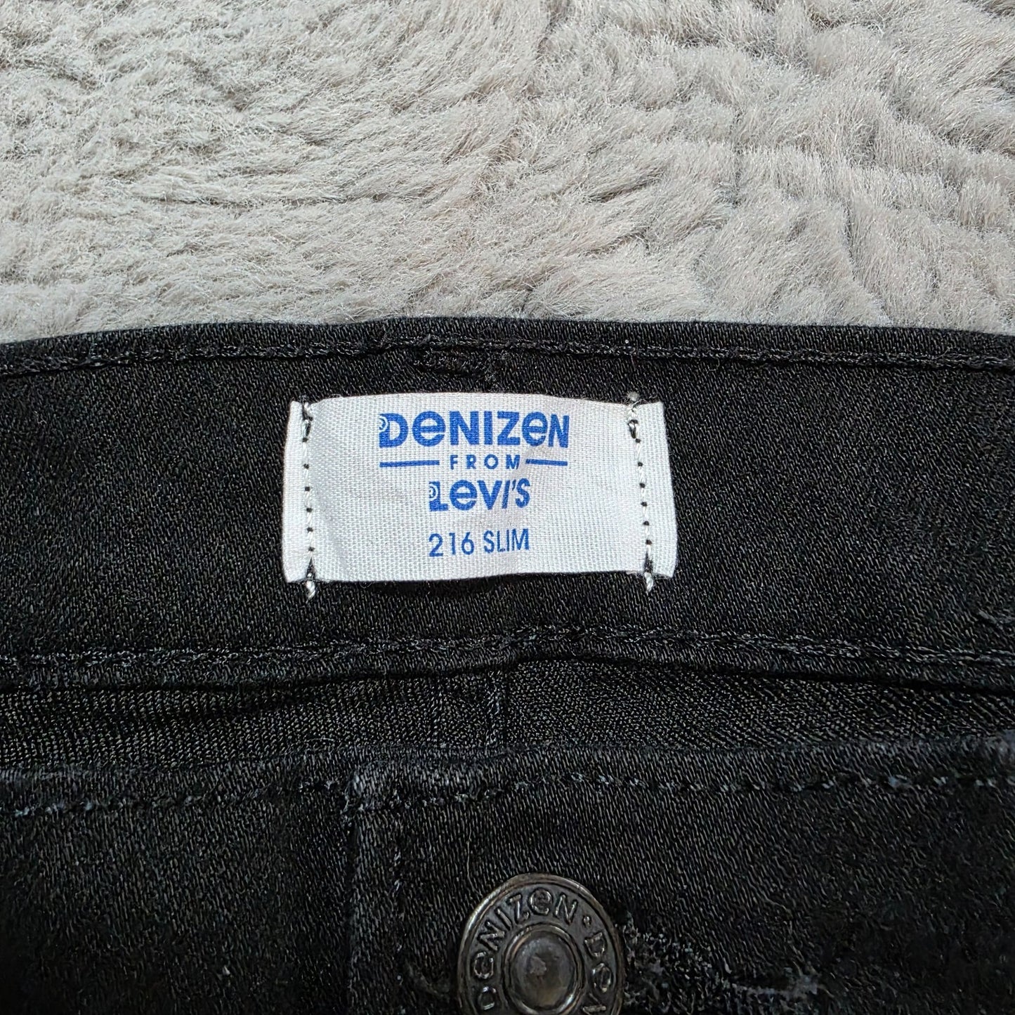 Levi Denizen 216 Slim Black Jeans W30 L32 – Stretch Denim