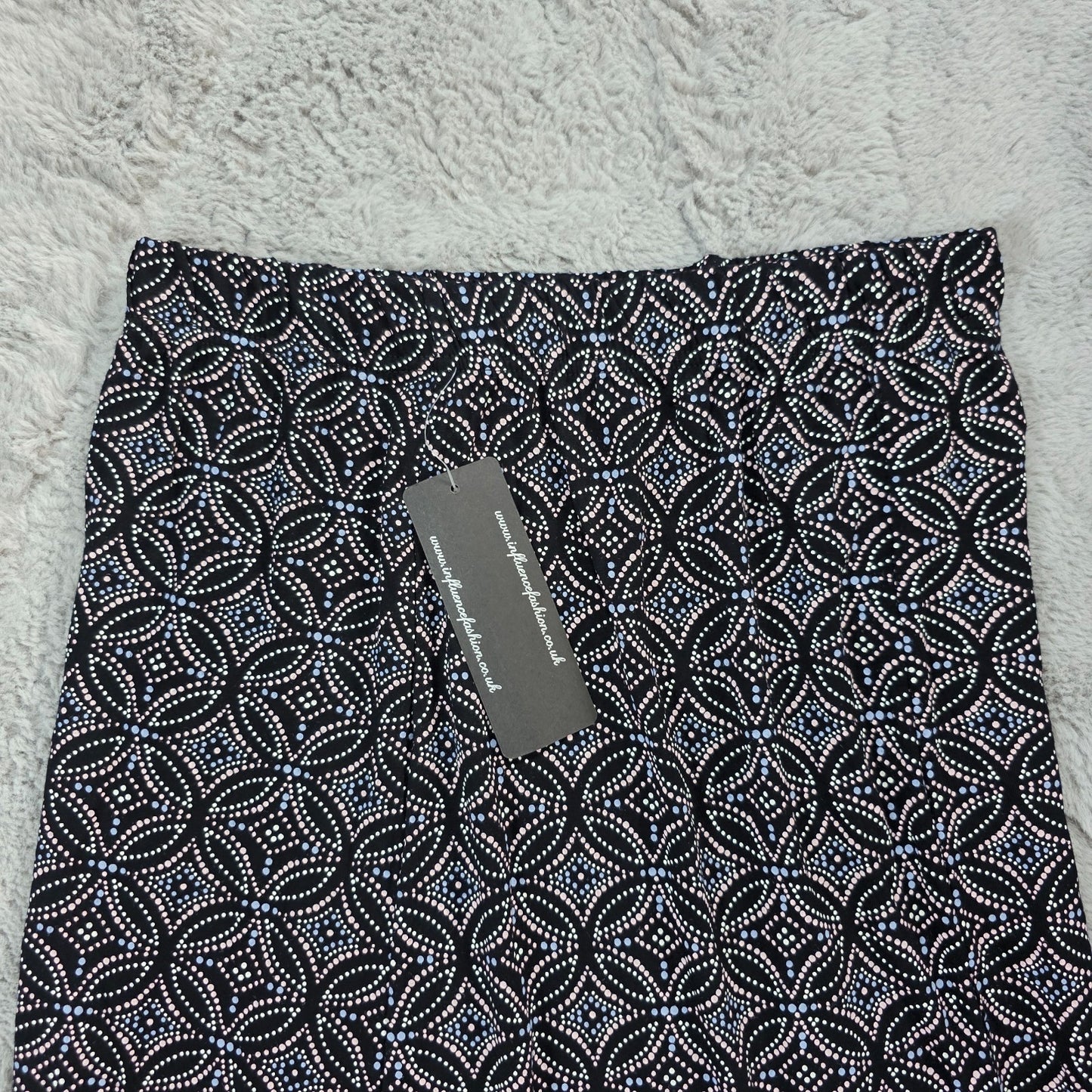 Influence Maxi Skirt Women’s Size B (UK 10–12) Black White Geometric Viscose NWT