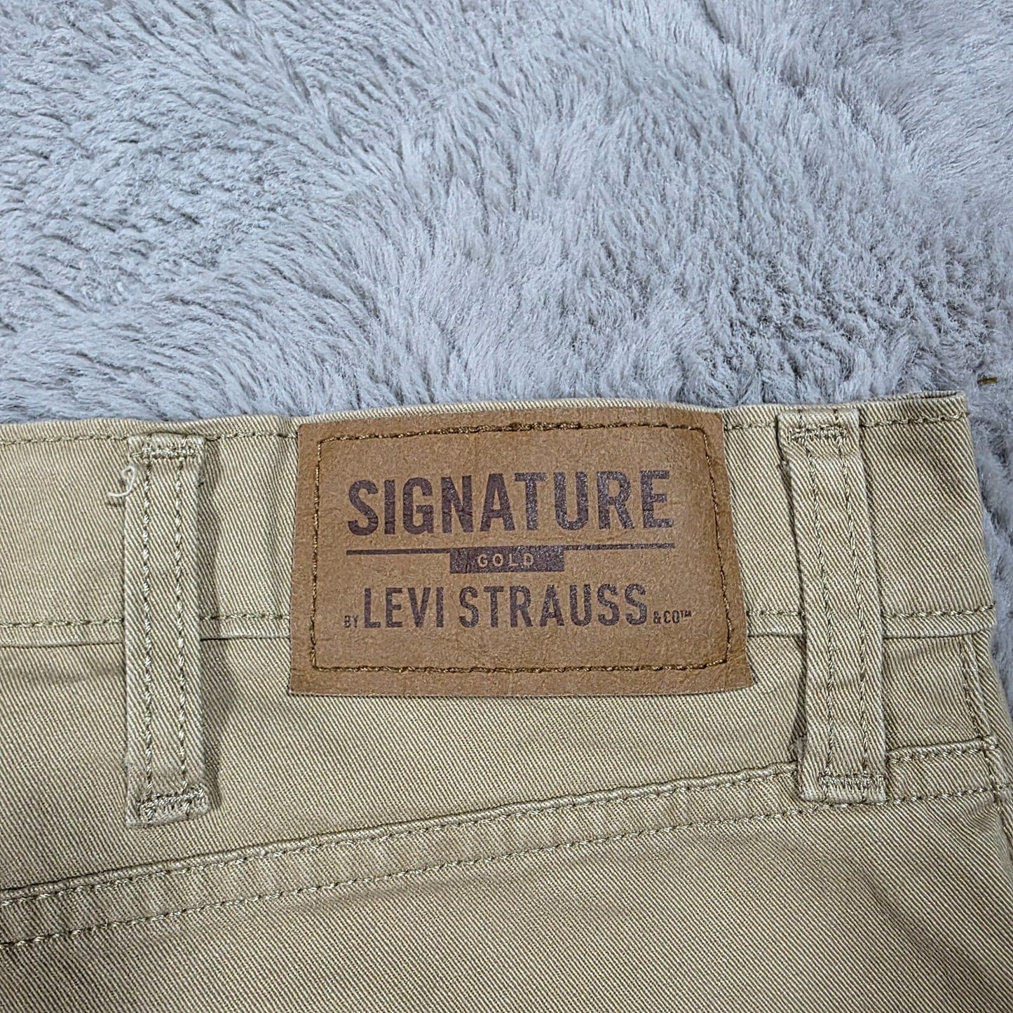Levi’s Signature Athletic Jeans Men’s Khaki Lighter Cotton Fabric Zip Pocket W38