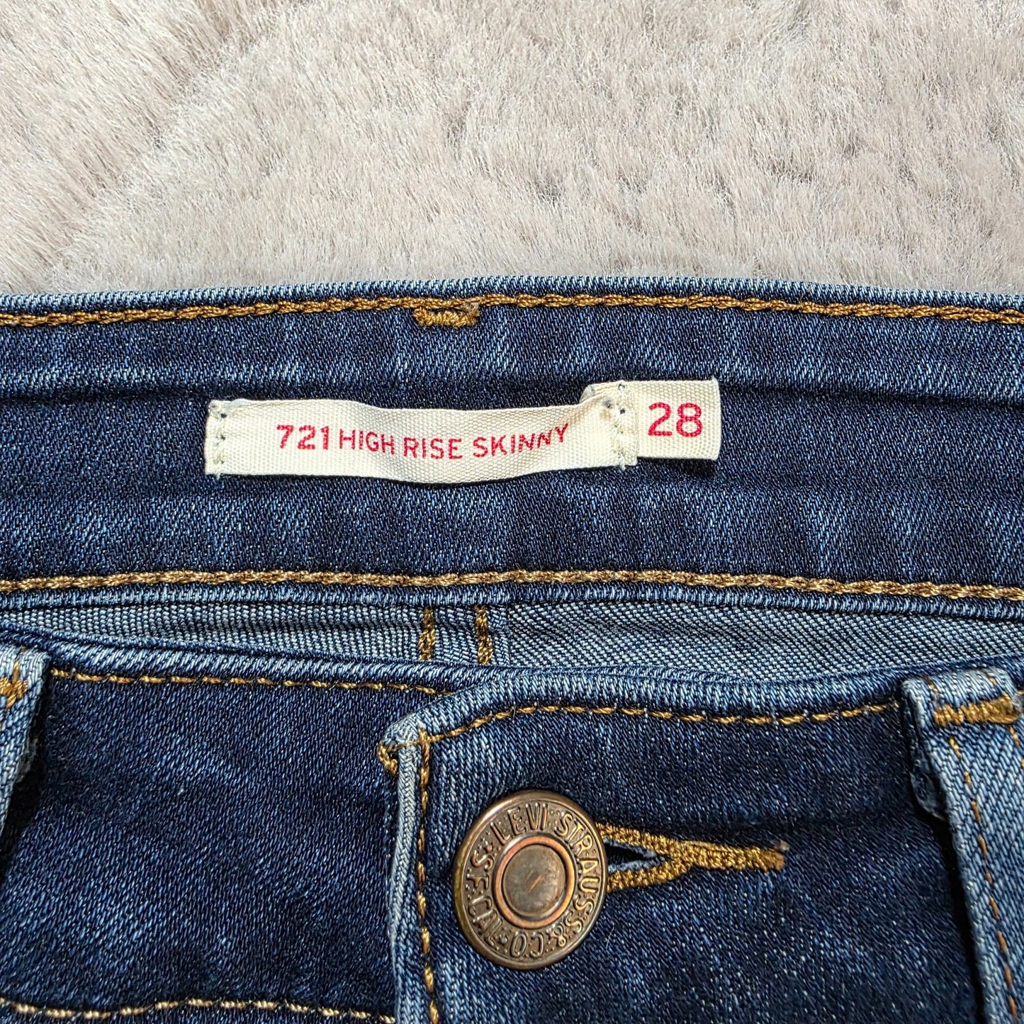 Levi's 721 High Rise Skinny Jeans W28 L30 β Women's β Few Marks β Blue Denim