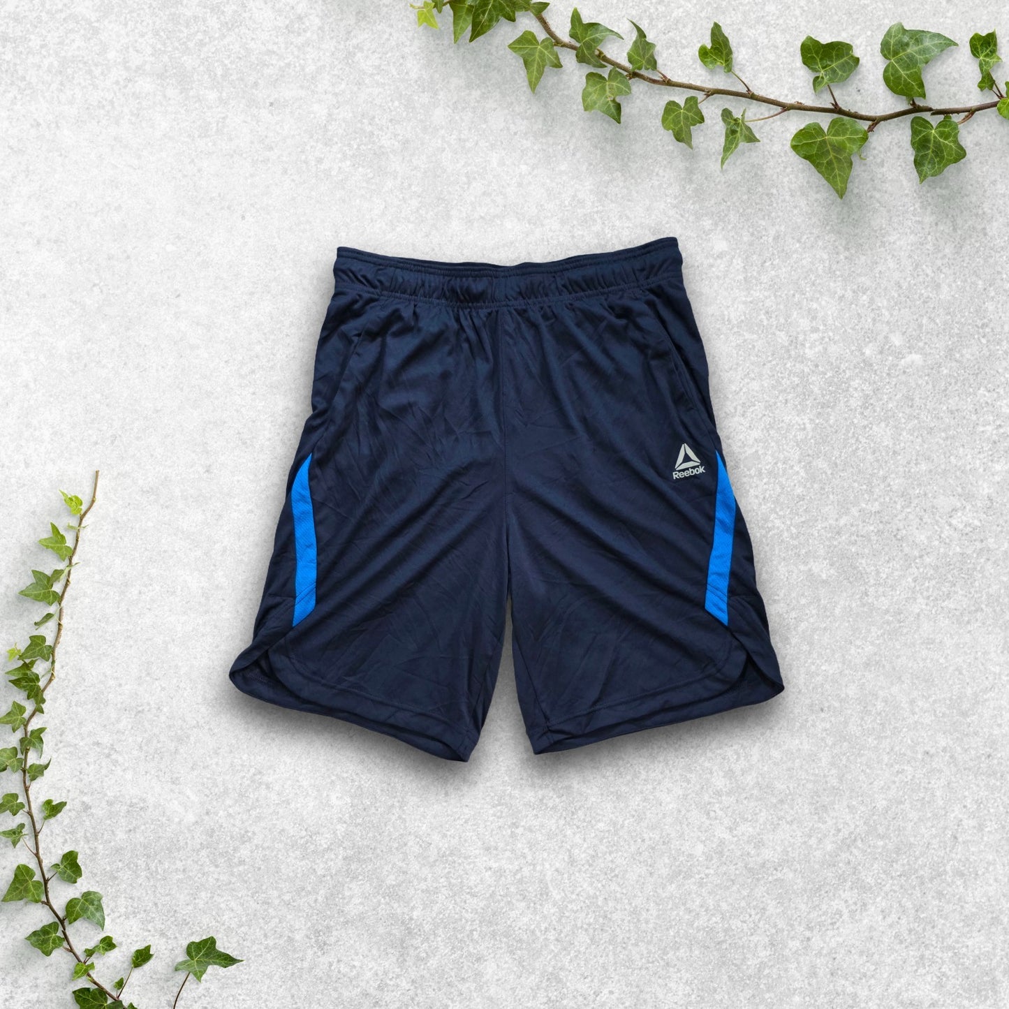 Reebok Sports Shorts Mens L Navy Blue Mesh Panel Training Gym Lightweight