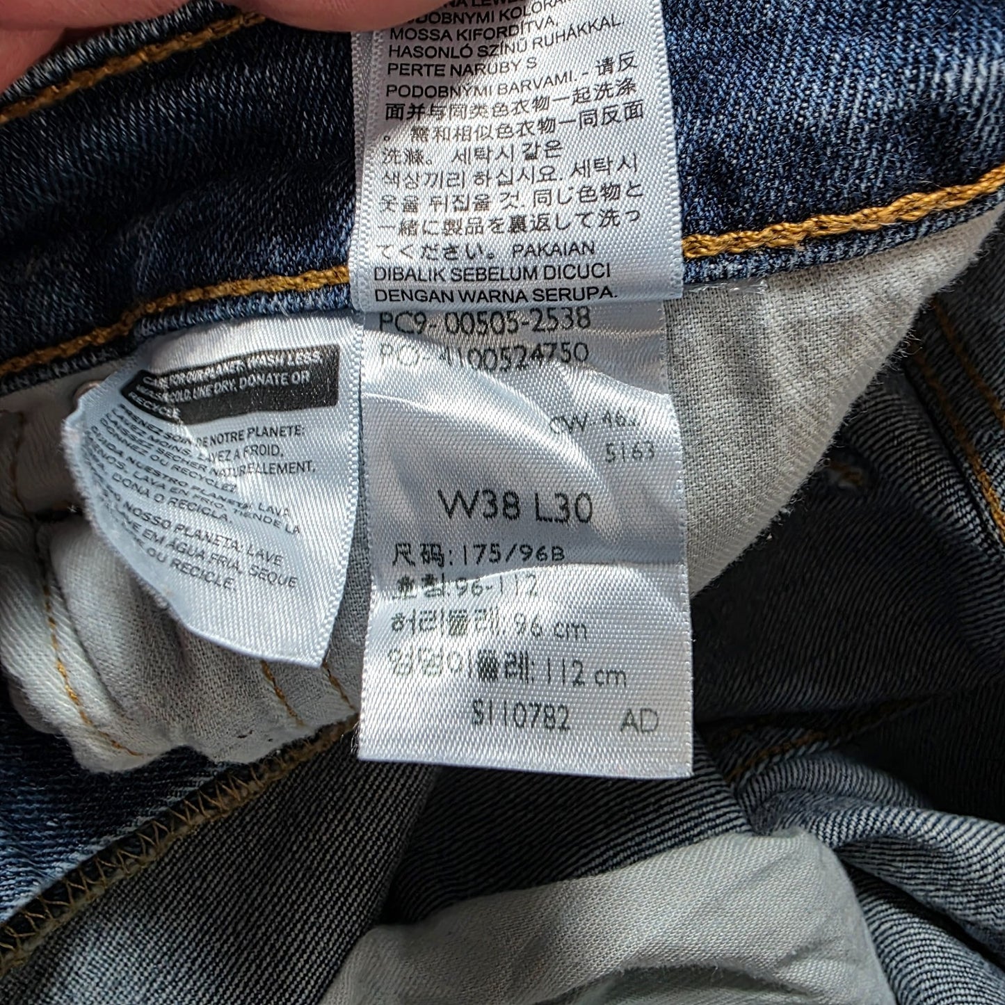 Levi's 505 Regular Fit Jeans W36 L30 Mid Blue Straight Leg USA Style
