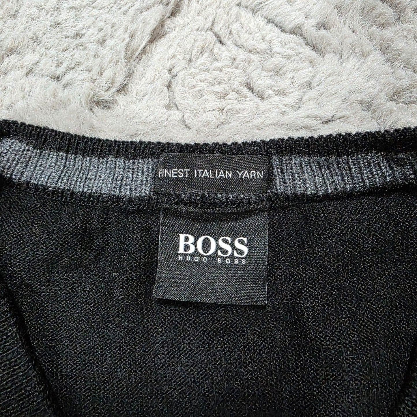 Hugo Boss Black V-Neck Jumper Finest Italian Yarn Size L (Fits Small)