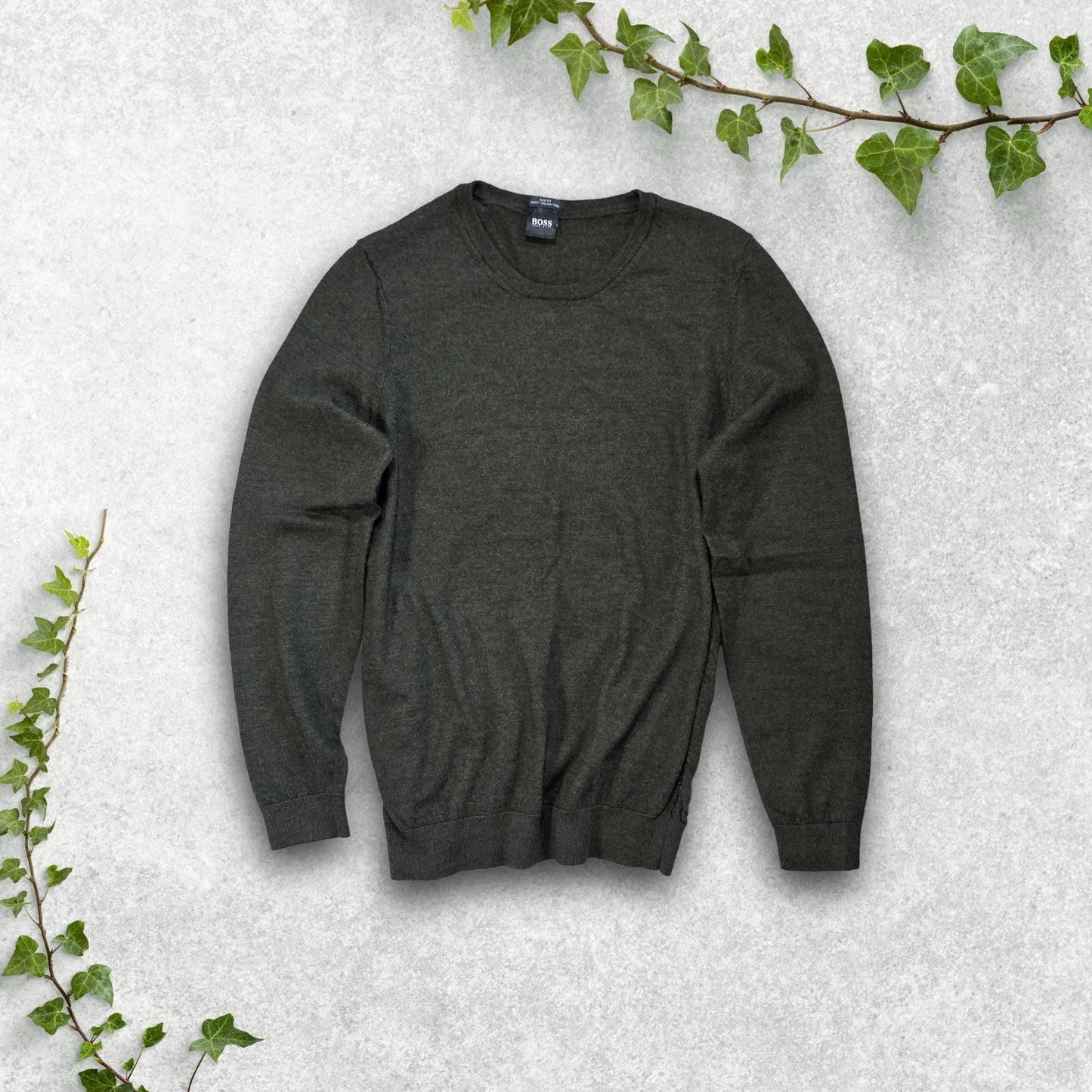 Hugo Boss Men’s Dark Green Wool Slim Fit Jumper Sweater Tagged XL Fits S