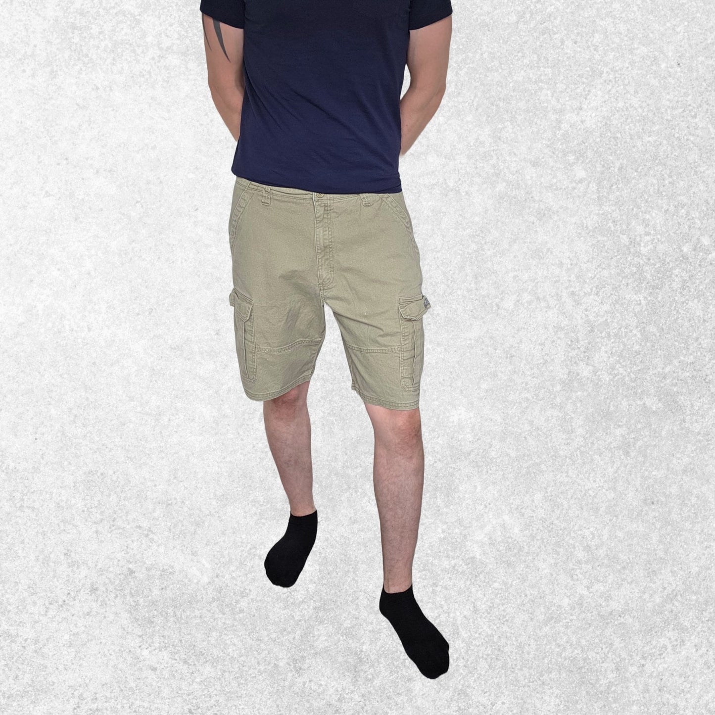 Wrangler Relaxed Fit Khaki Cargo Shorts W36 Utility Pockets Stretch Cotton Summe