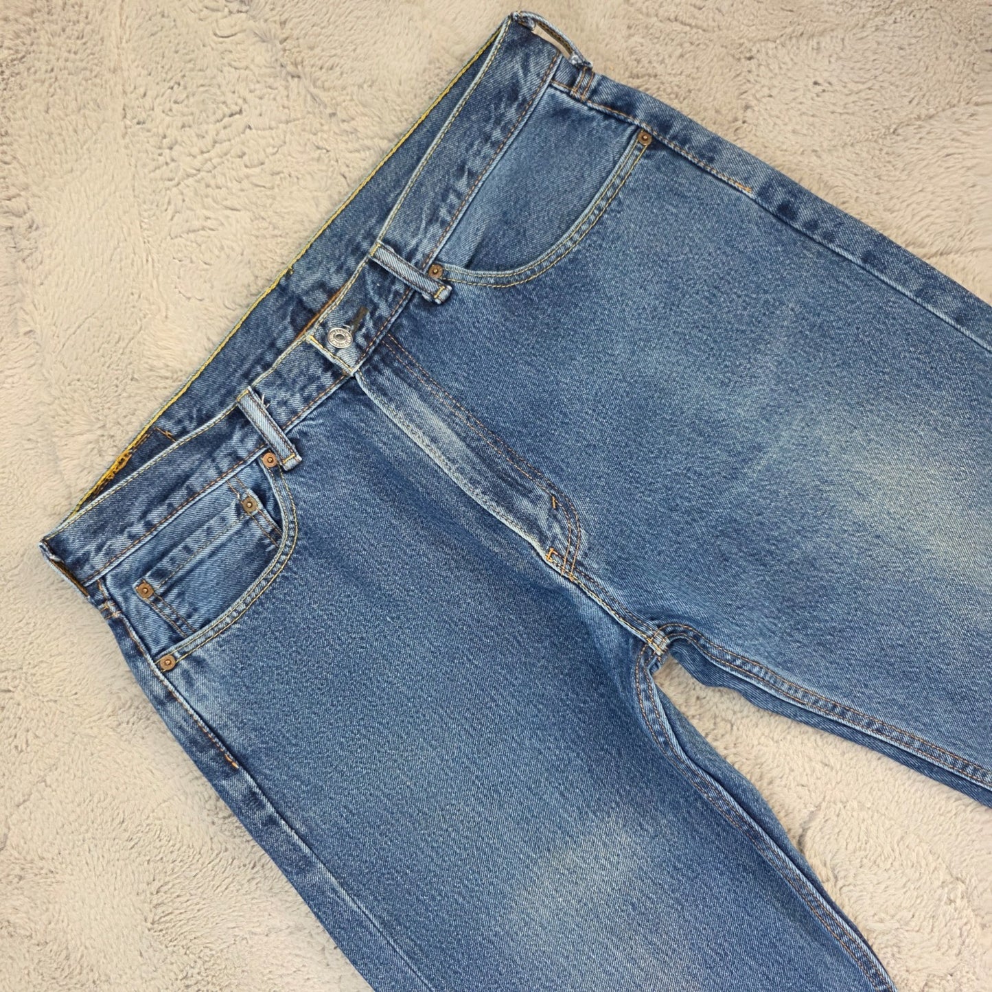 Levi’s 505 men’s straight leg jeans blue W36 L34 (actual inseam 33”)