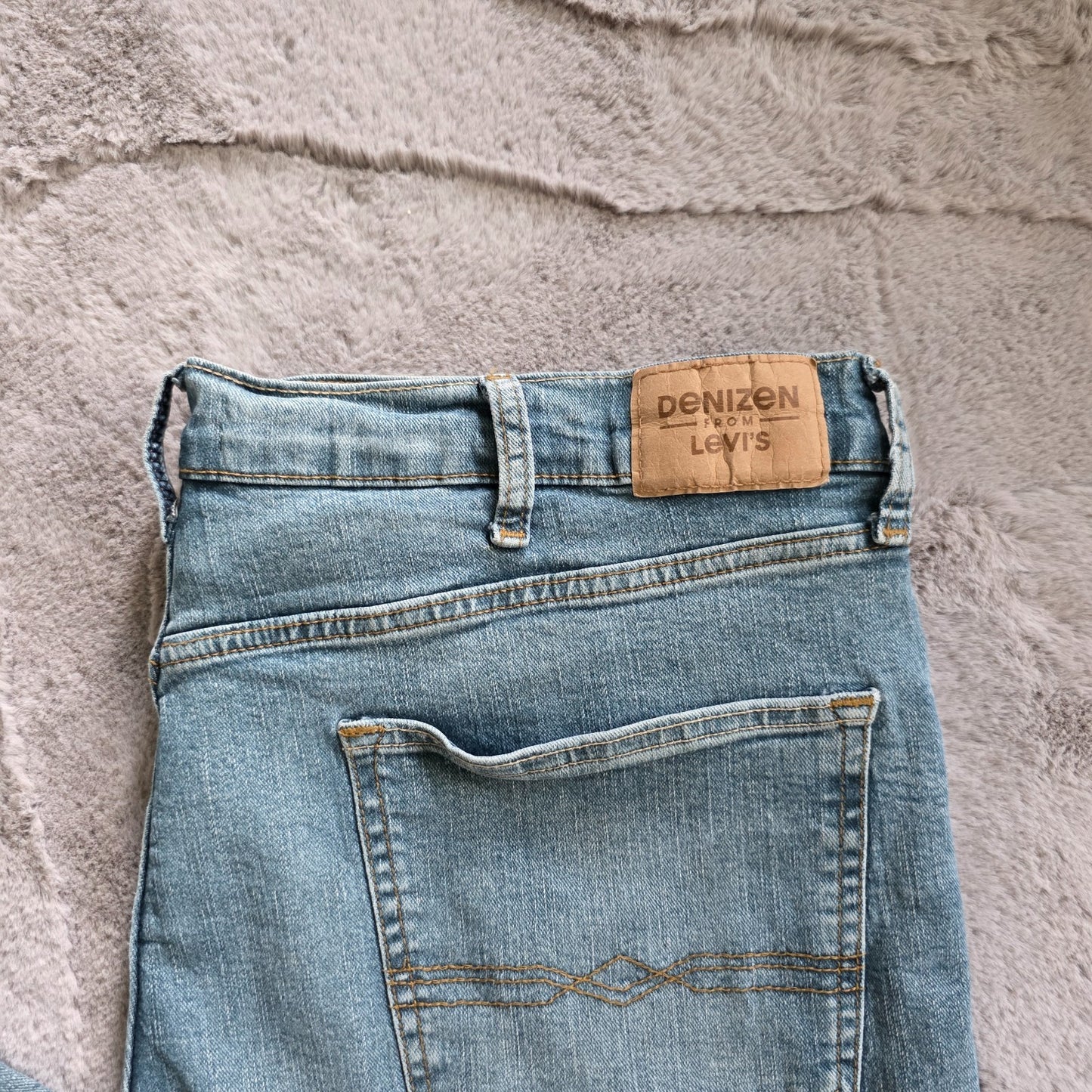Denizen from Levi’s 231 Athletic Jeans W38 L30 Light Wash Straight Fit Faded Den
