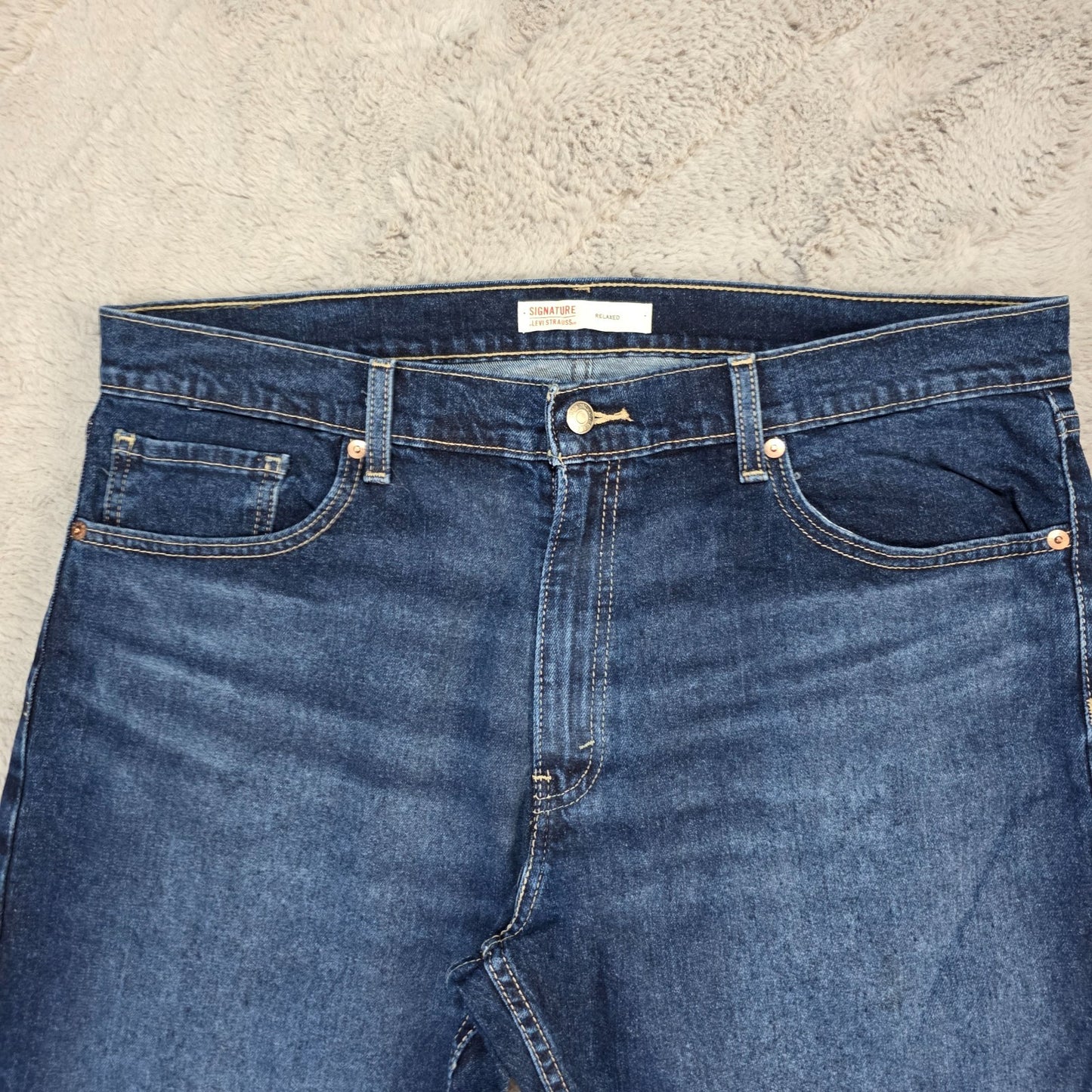 Levi’s Signature Relaxed Jeans Dark Blue W36 L29 Excellent Condition