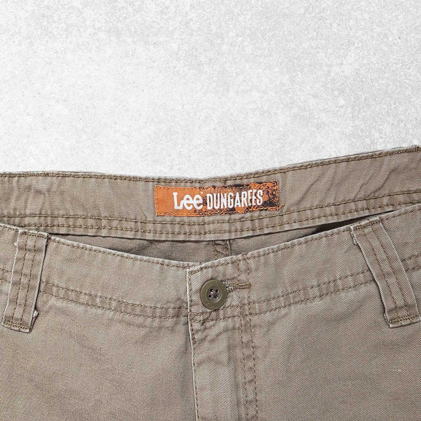 Lee Dungarees Cargo Shorts Beige W36 Utility Workwear Cotton Pockets Summer