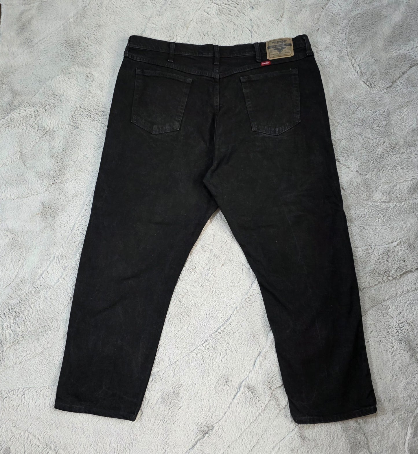 Wrangler Men’s 1097FXVCB Relaxed Fit Jeans Black W40 L30 Made in Mexico