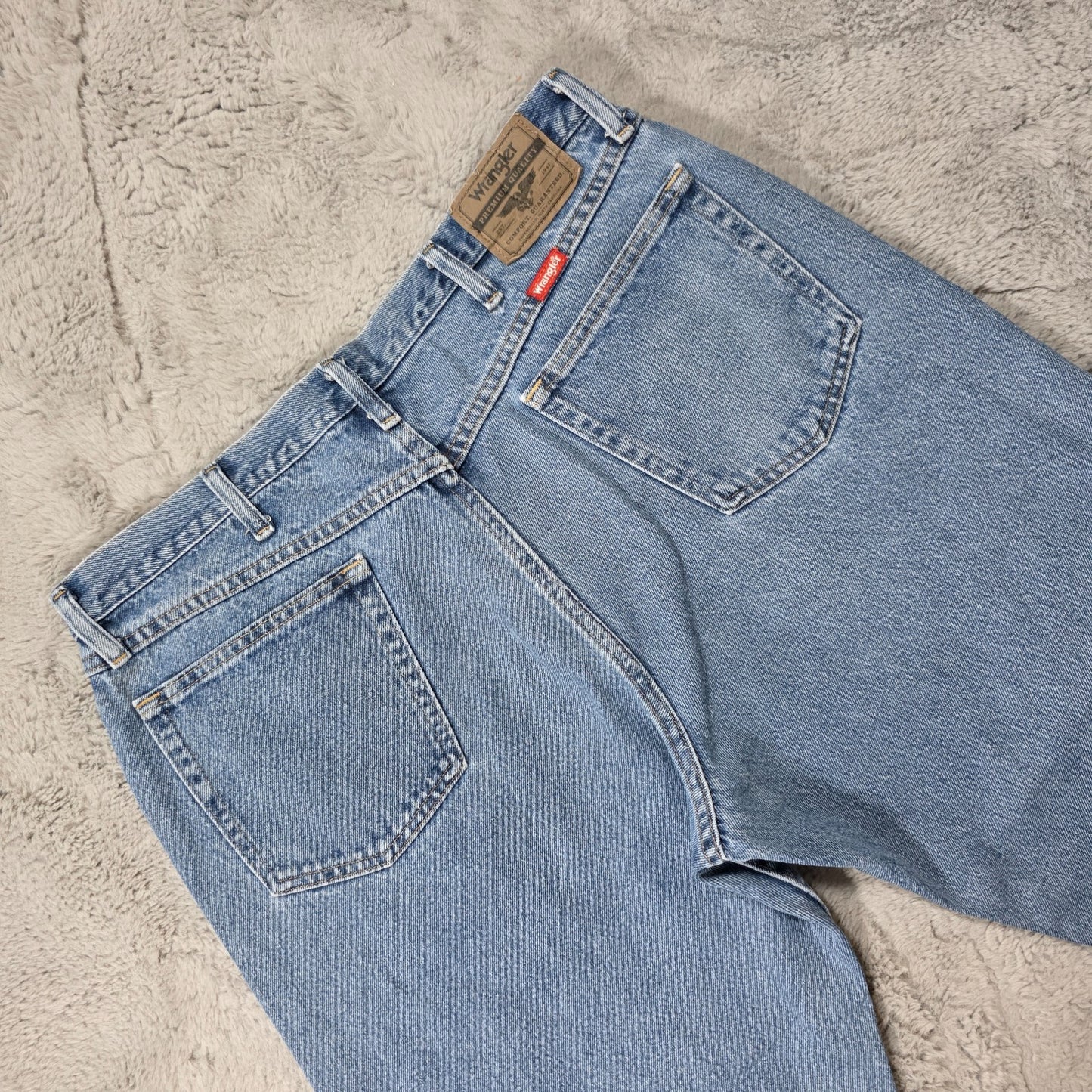 Wrangler 97601DR Relaxed Fit Blue Denim Jeans Men’s W36 L26 (Adjusted)